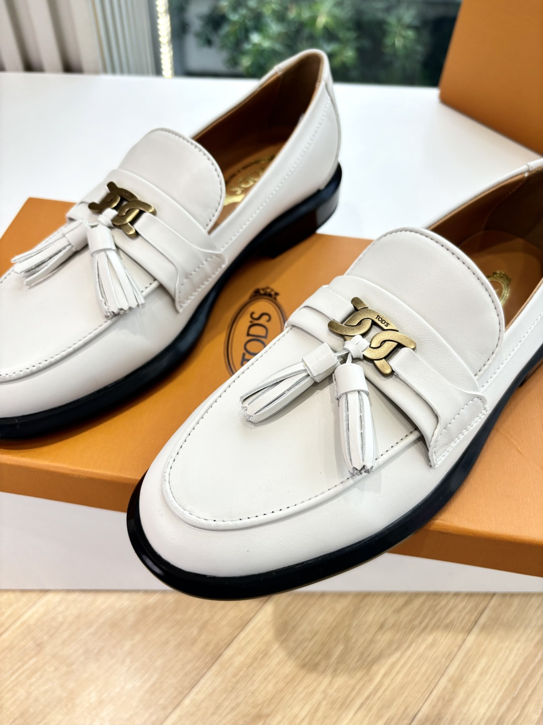 Tods G069: Classic Potato Luftor Elements for Commuter Boots with Comfort and Style - 图片 8