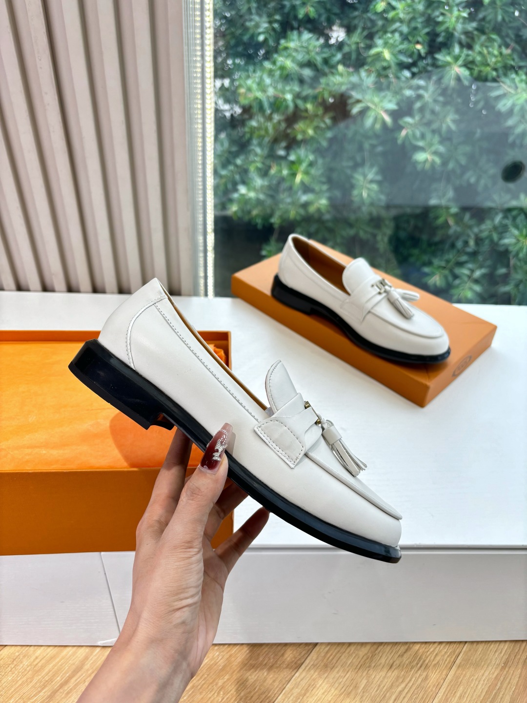 Tods G069: Classic Potato Luftor Elements for Commuter Boots with Comfort and Style - 图片 3