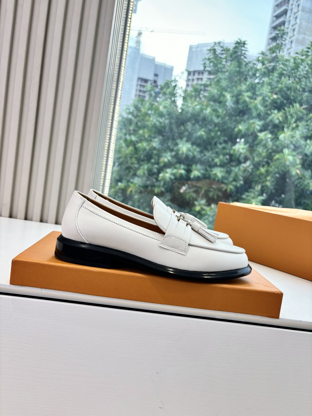 Tods G069: Classic Potato Luftor Elements for Commuter Boots with Comfort and Style - 图片 7