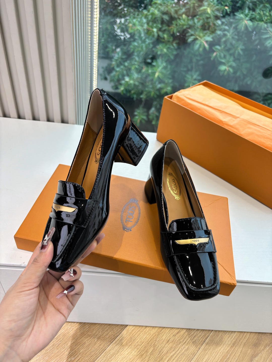 TOD’S G069 Classic Potato Luftou Elements Boots: Stylish, Comfortable, and Versatile! - 图片 5
