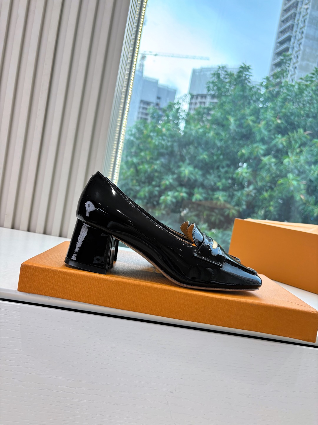TOD’S G069 Classic Potato Luftou Elements Boots: Stylish, Comfortable, and Versatile! - 图片 7