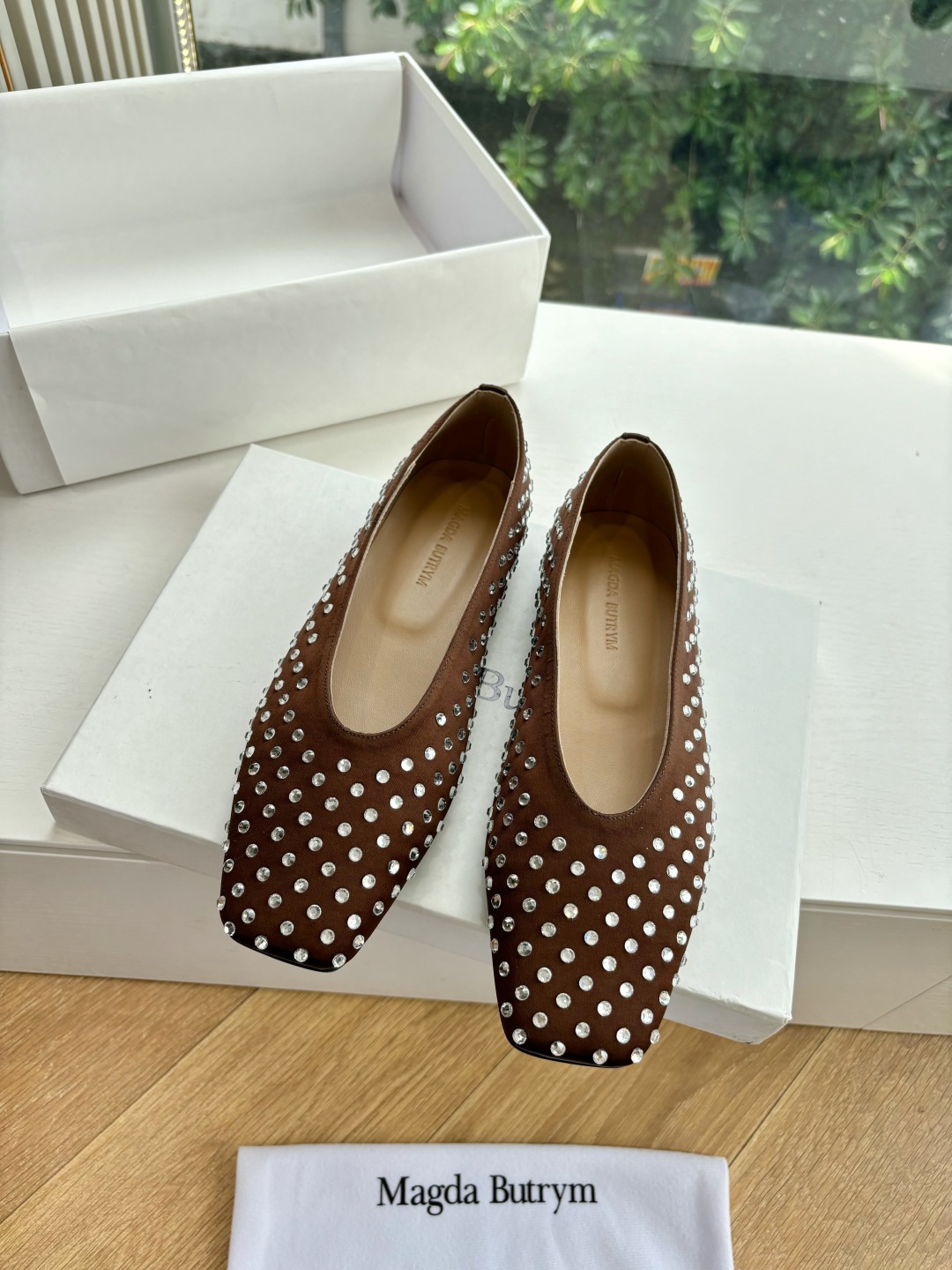 Magda Butrym 25SS Shoe: High-End Polish Fashion with Slavic Craftsmanship - 图片 4