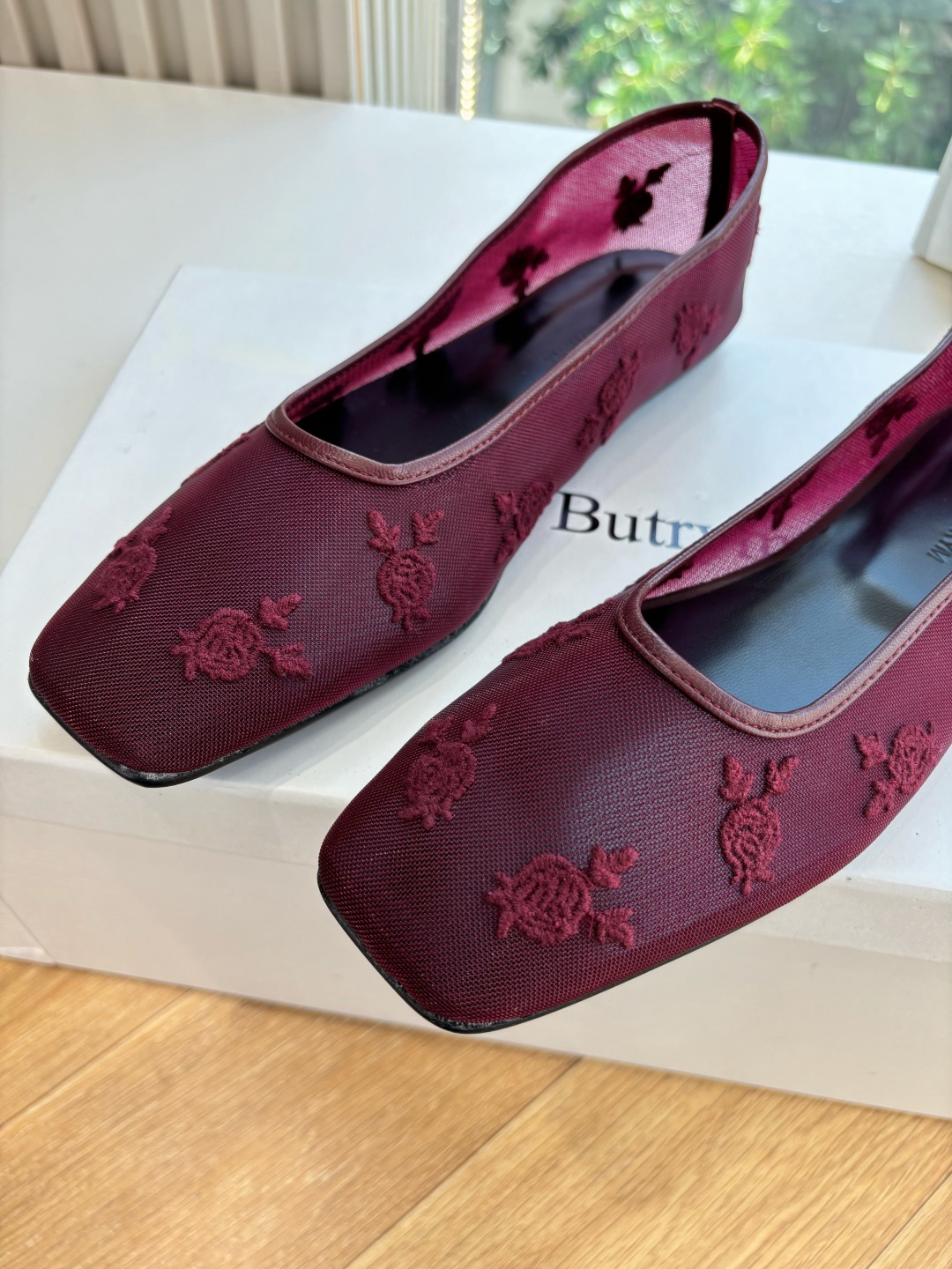 Magda Butrym 25SS Collection Showcases Polish High-End Fashion with Slavic Craft Details - 图片 8