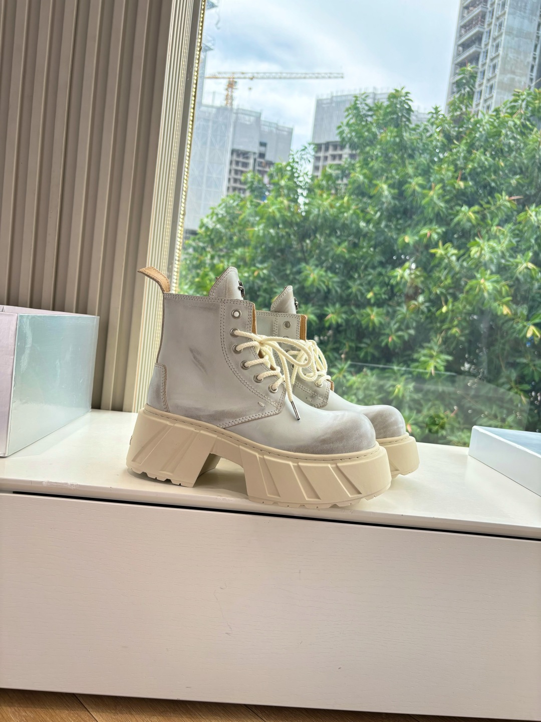 Trendy Single Wearing SMFK Sneakers with Original Fabric and Soles - 图片 2