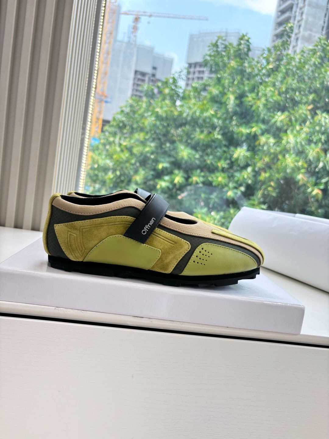 Offnen Suivi.2 Ballerina: Modern Ballet-Inspired Shoes with Unique Design and Materials - 图片 6