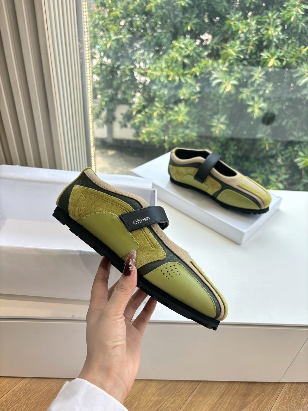 Offnen Suivi.2 Ballerina: Modern Ballet-Inspired Shoes with Unique Design and Materials - 图片 9