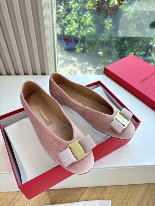Ferragamo Women's Vara Bow Velvet Mary Jane Loafers - Comfortable & Stylish 1 Ferragamo Women's Vara Bow Velvet Mary Jane Loafers - Comfortable & Stylish