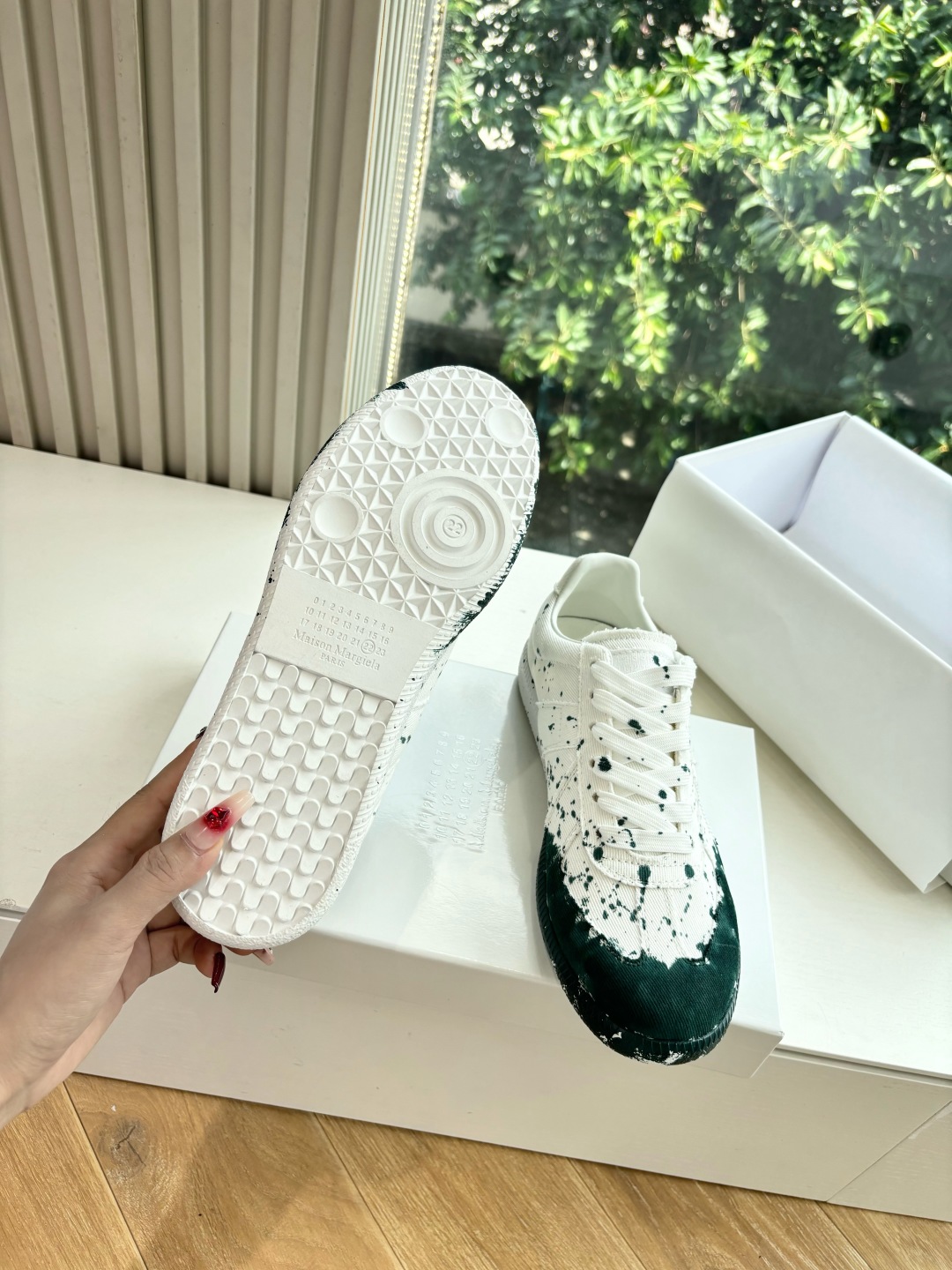 Maison Margiela MM6 German Training Shoe: Luxurious T-shaped Leather Design. - 图片 6