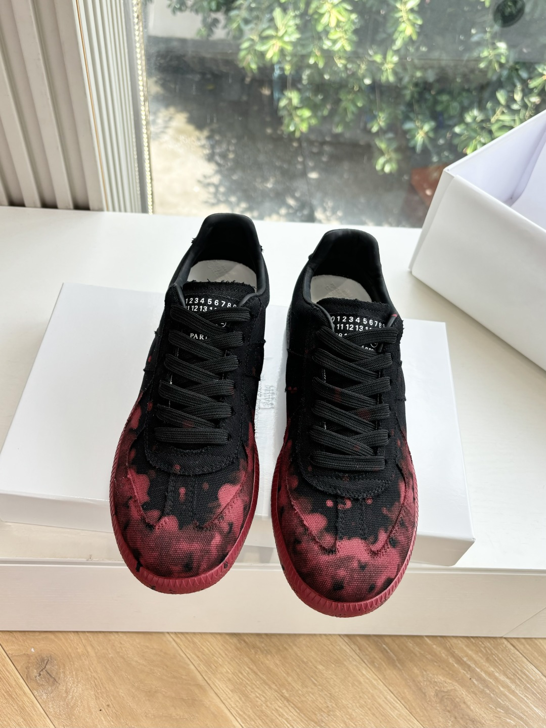 Maison Margiela MM6 Designer German Training Shoes: Luxurious, Comfortable, and Stylish - 图片 4