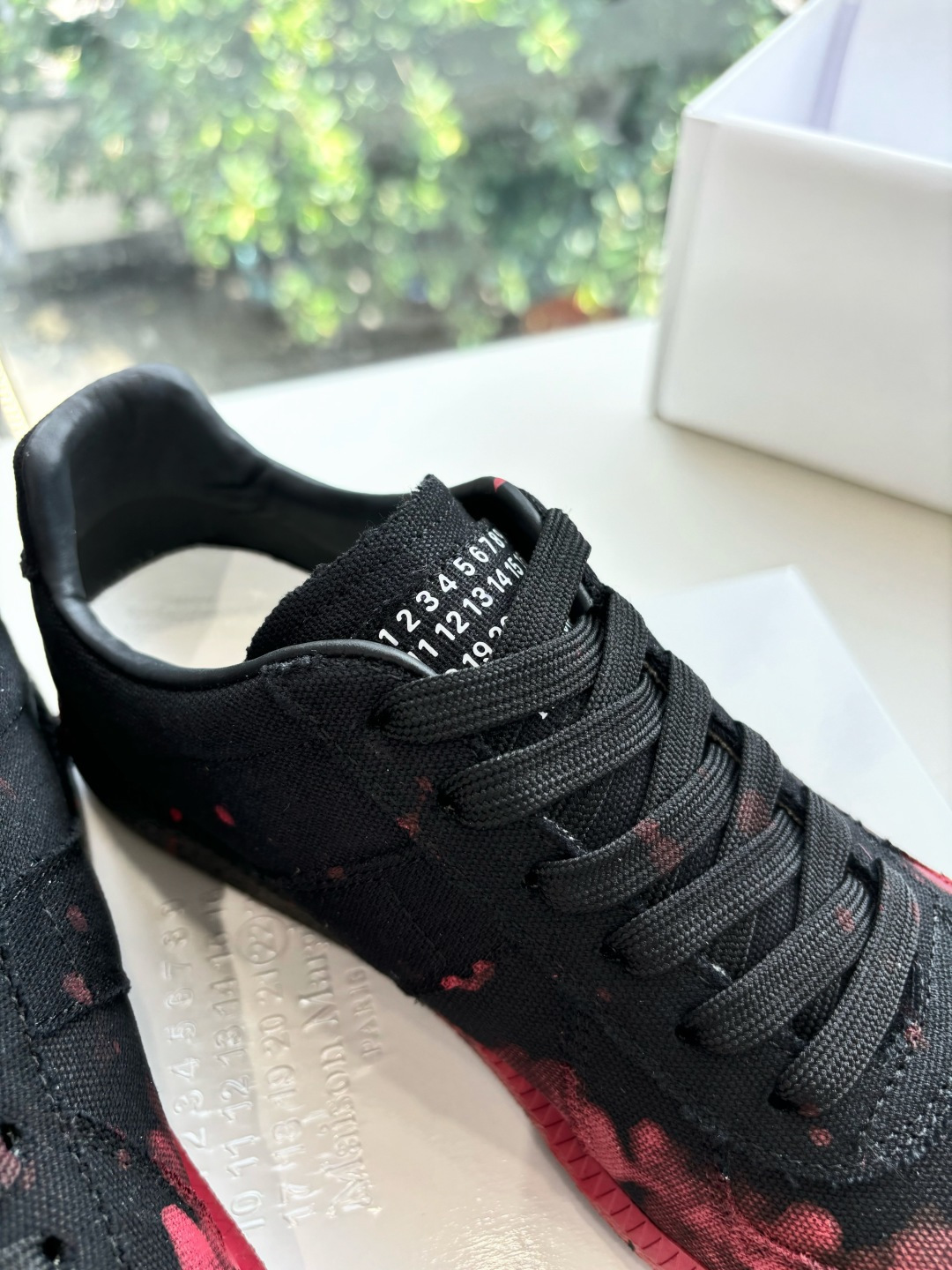 Maison Margiela MM6 Designer German Training Shoes: Luxurious, Comfortable, and Stylish - 图片 9