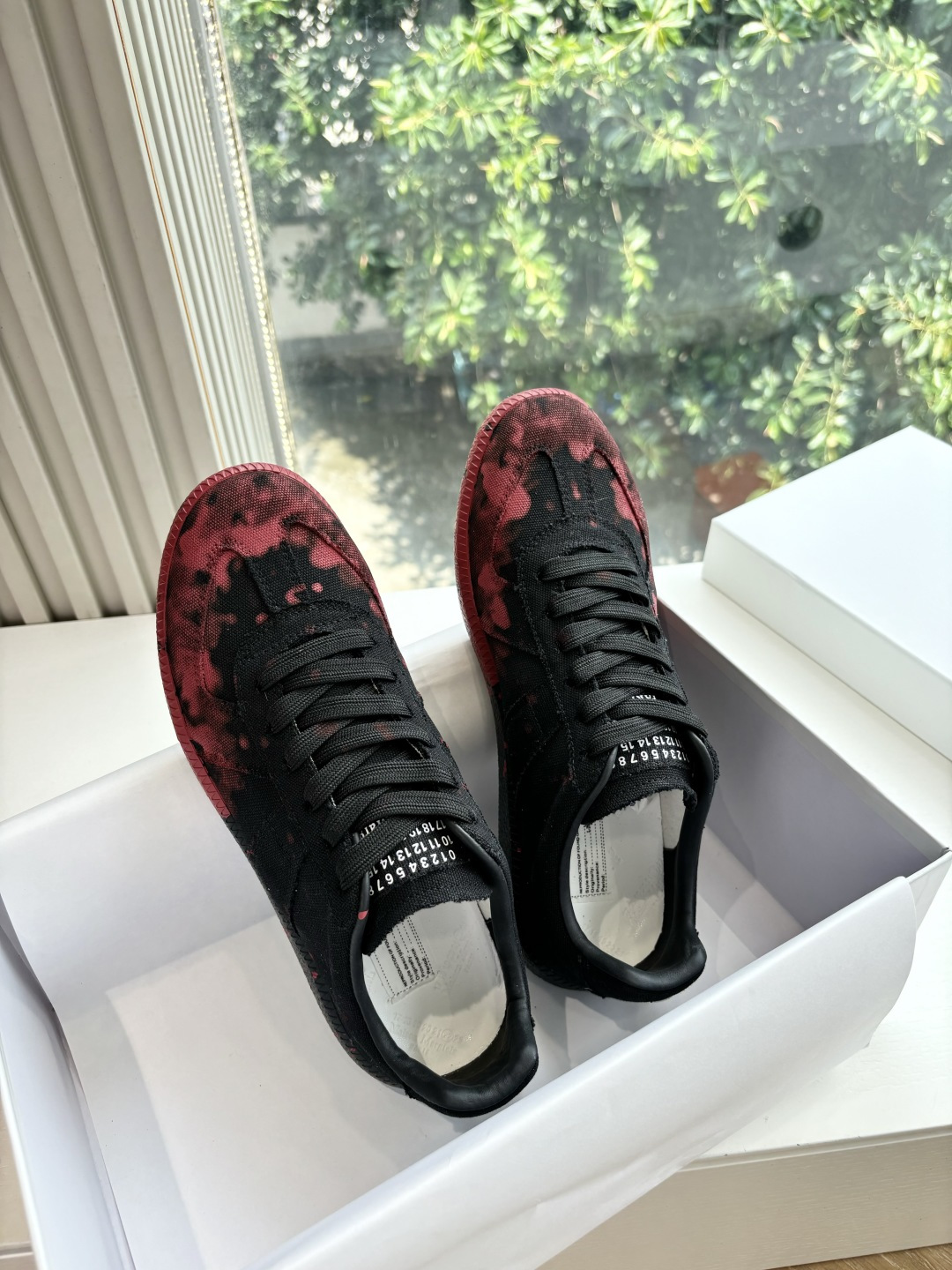 Maison Margiela MM6 Designer German Training Shoes: Luxurious, Comfortable, and Stylish - 图片 2