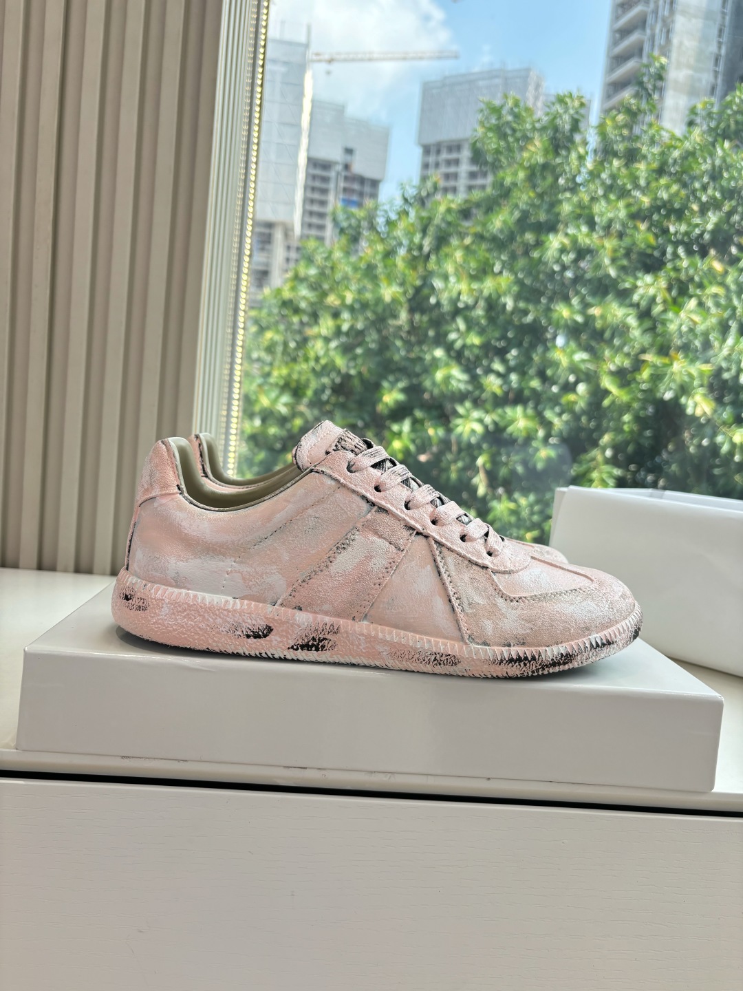 Maison Margiela MM6 Designer German Training Shoes: Luxurious, Classic, and Comfortable. - 图片 7