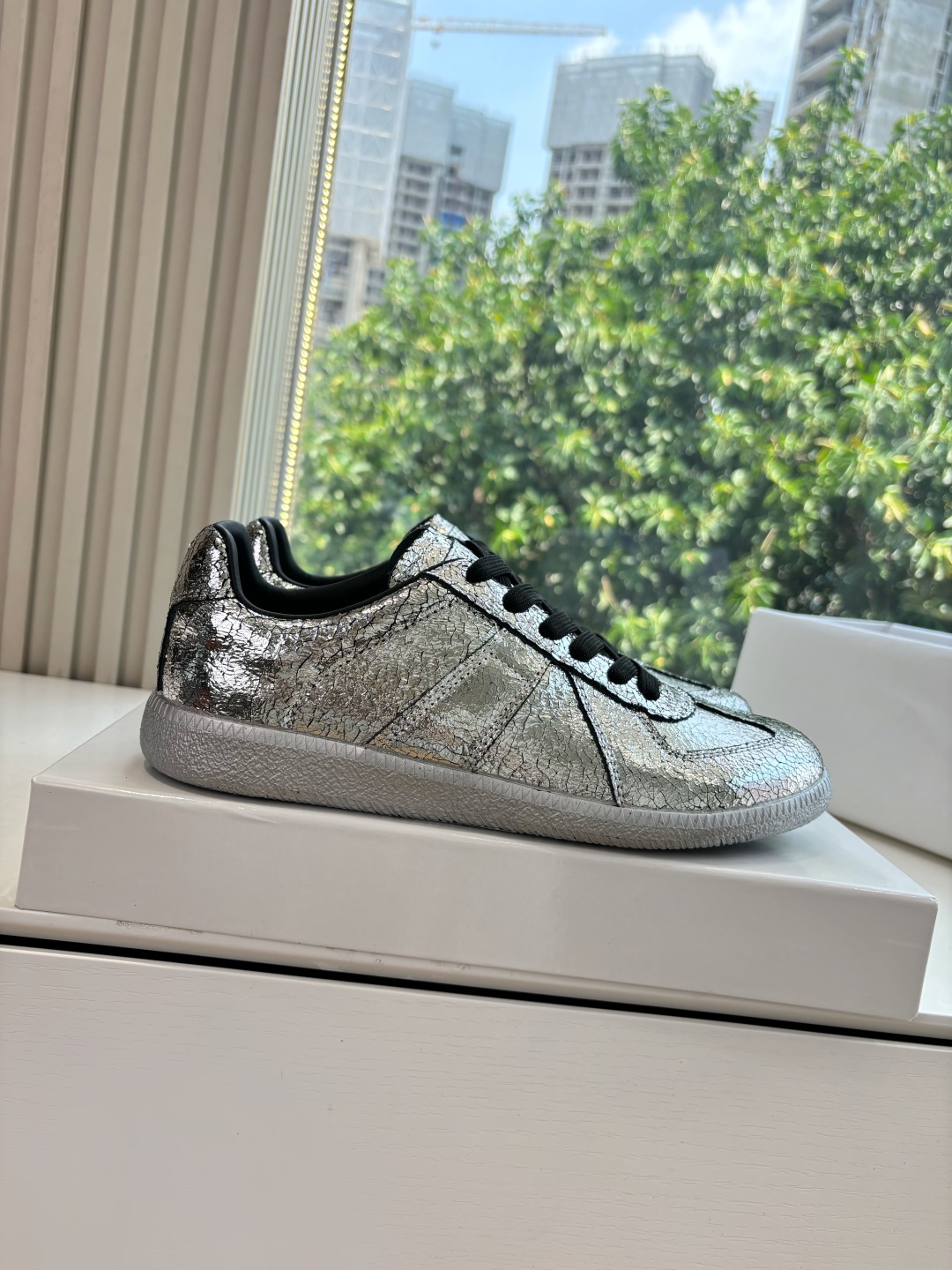 Maison Margiela MM6 Designer Training Shoes: Luxurious, Comfortable, and Versatile. - 图片 7