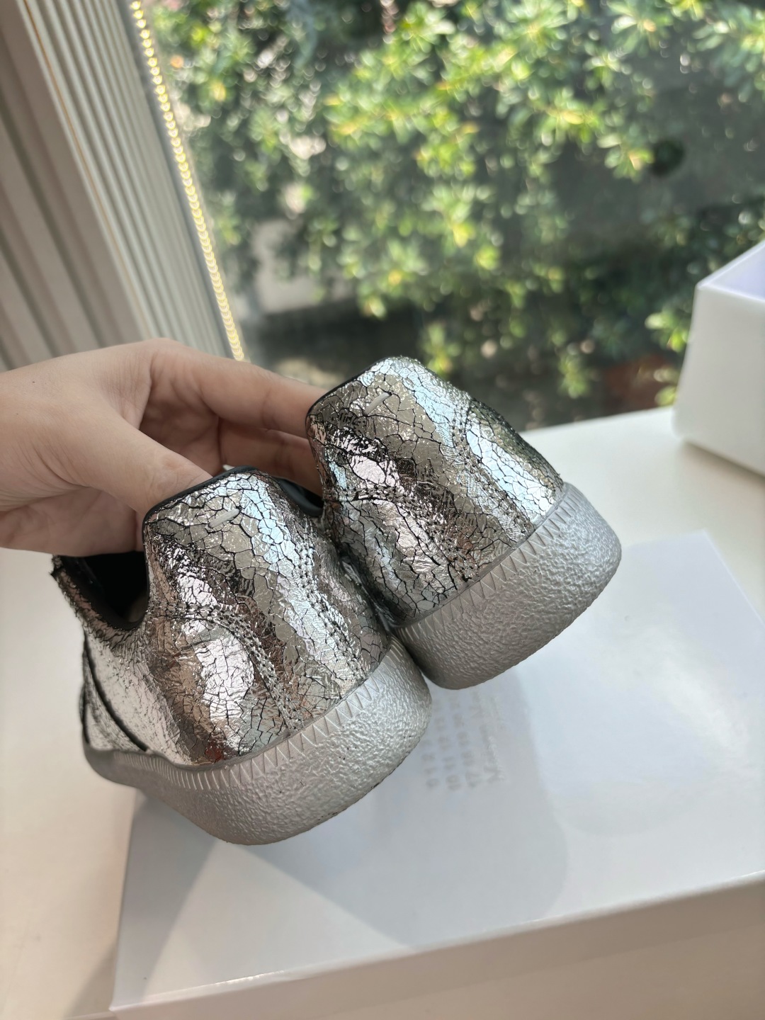 Maison Margiela MM6 Designer Training Shoes: Luxurious, Comfortable, and Versatile. - 图片 9