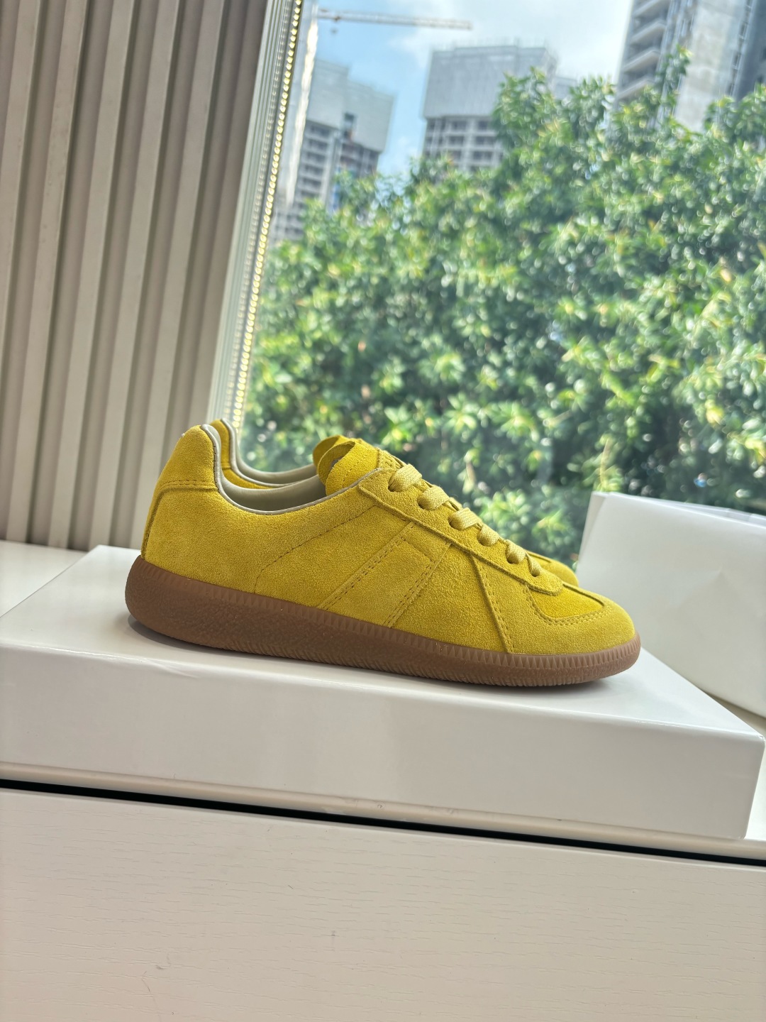 Maison Margiela MM6 Designer German Training Shoe Review – Luxurious and Comfortable Choice - 图片 7