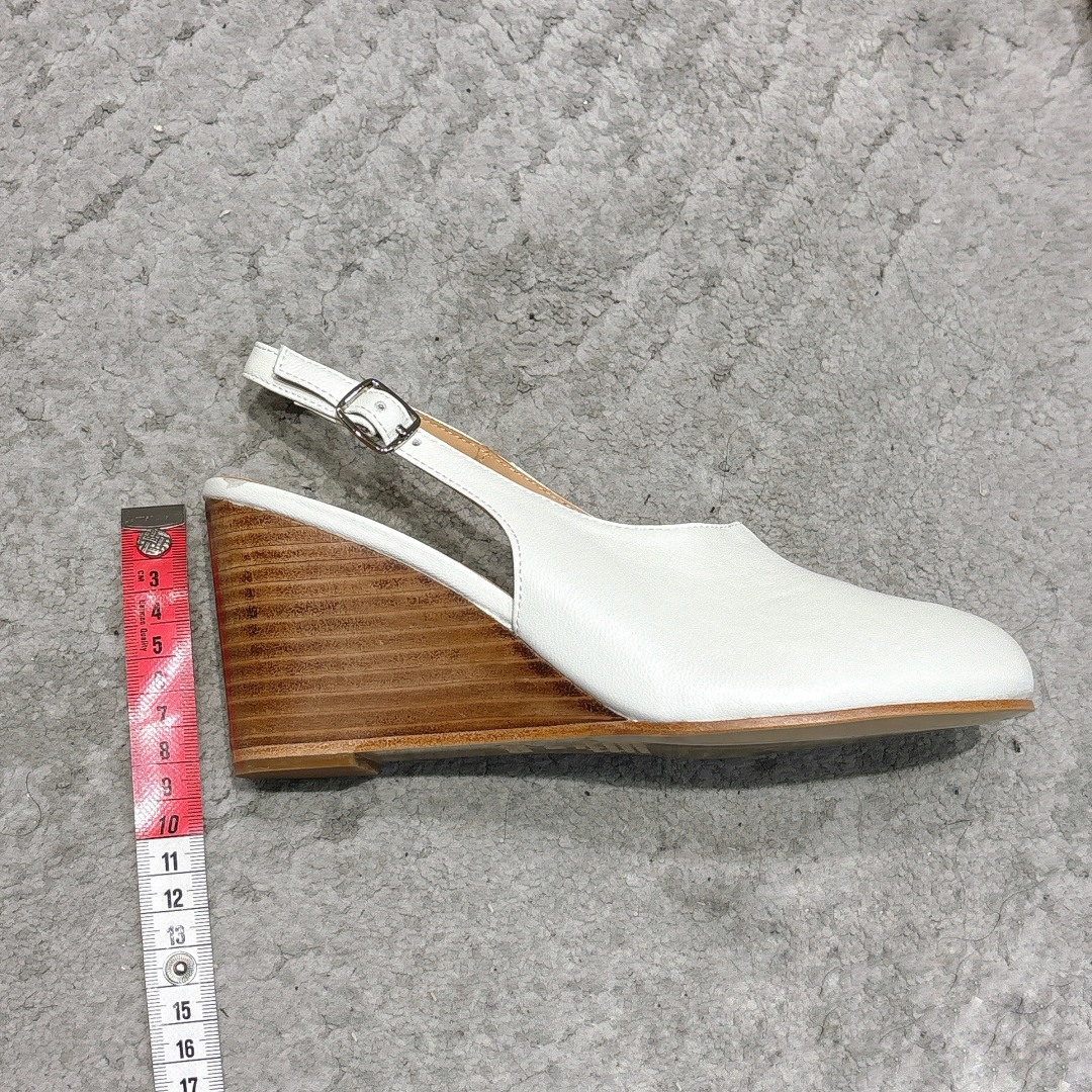 🌾G012代购级别2026 5Maison Margie马吉拉•分趾粗跟平底复古玛丽珍娃娃头苹果头芭蕾舞