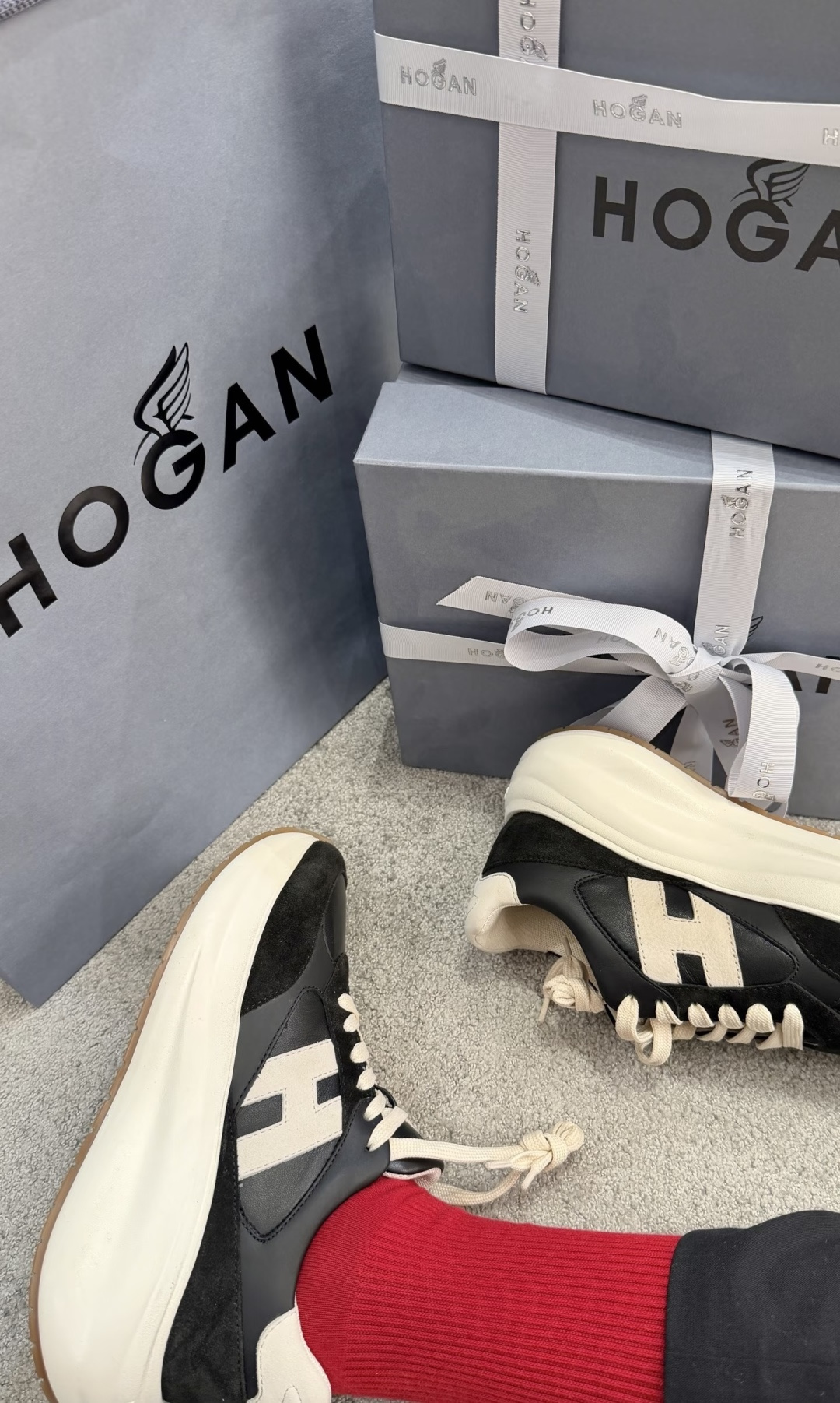 🌾G398HOGAN霍根鞋子德训鞋26新配色这可让我怎么选呀？看迷糊了吧这波hog都很好看最喜欢还是脚感