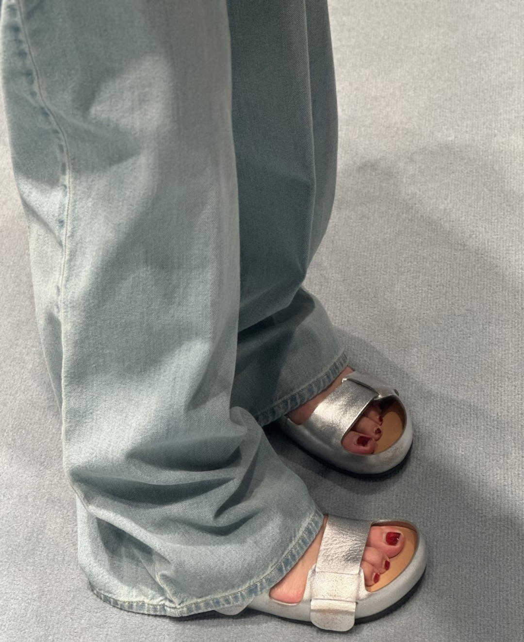 🌾G024顶级miumiu缪缪26ss 春夏季走秀款博肯凉鞋 最新款徽标女士夏季拖鞋 ，全胎牛皮 材质 