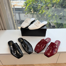 G988带飞机盒Chane*26ss夏季新款玛丽珍单鞋 温柔名媛的氛围感缓缓蔓延,圆润鞋头搭配精巧的小蝴蝶结,撞色双C贴 G988带飞机盒Chane*26ss夏季新款玛丽珍单鞋 温柔名媛的氛围感缓缓蔓延,圆润鞋头搭配精巧的小蝴蝶结,撞色双C贴