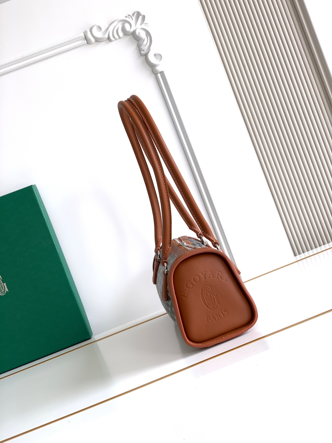 Goyard 跑量 BONBONNIERE 包袋兼具低调又张扬的特质