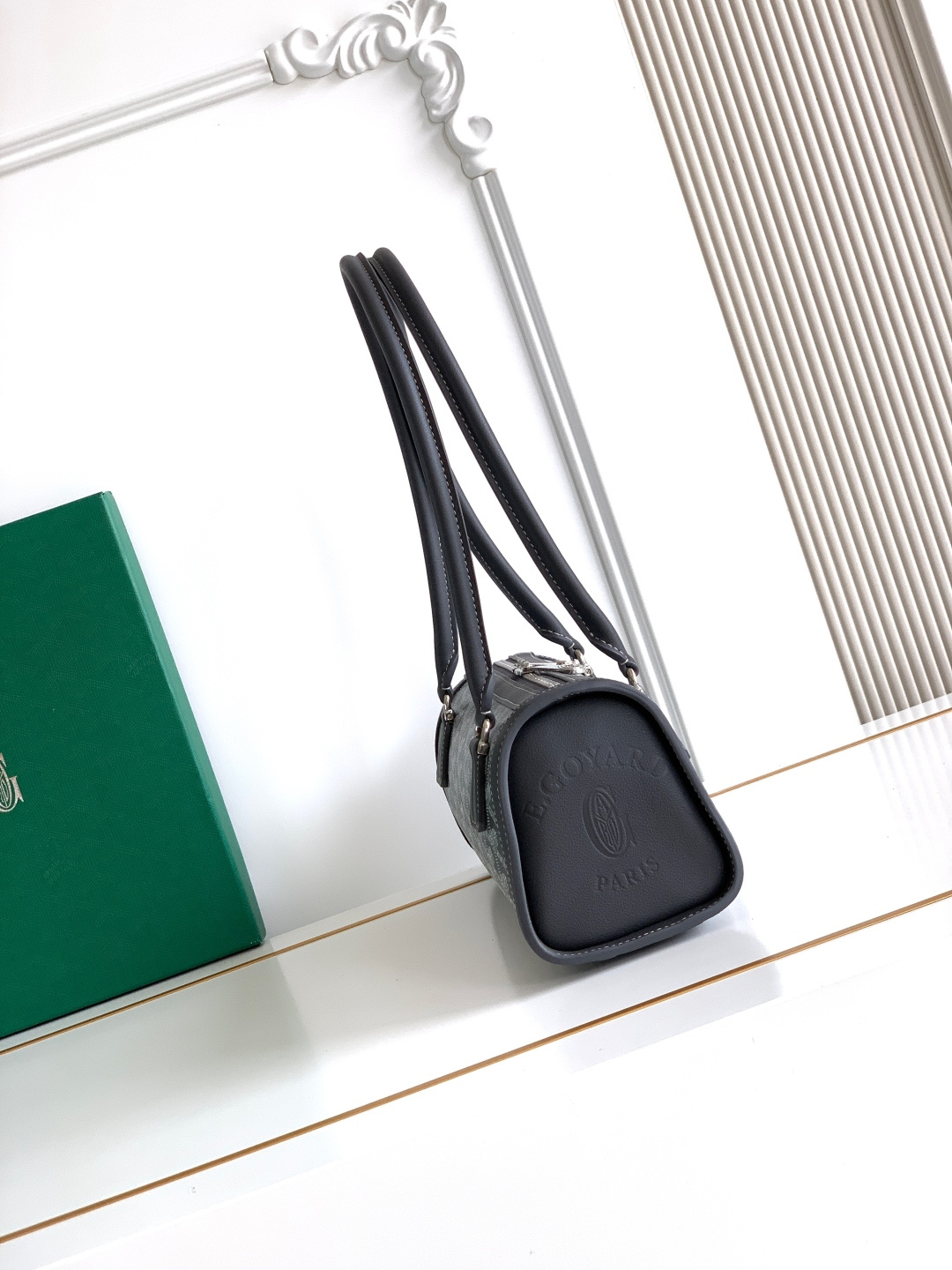 Goyard 跑量 BONBONNIERE 包袋兼具低调又张扬的特质