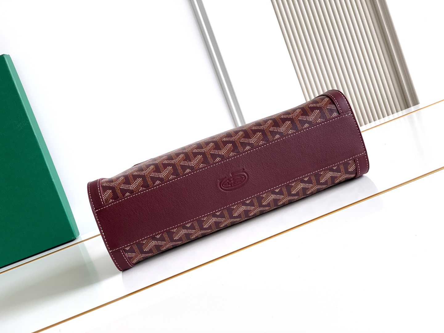 Goyard 跑量 BONBONNIERE 包袋兼具低调又张扬的特质