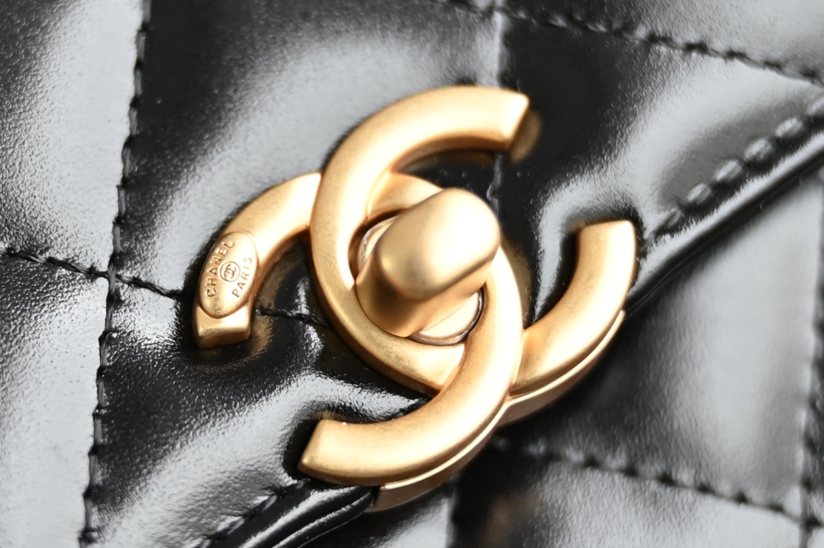 白金版▪️正品级 包装如新品到货🆕𝗖𝗵𝗮𝗻𝗲𝟭 𝟐𝟓𝐬全新版本小金球双珠链条𝐰𝐨𝐜 回归双小金珠链条设计