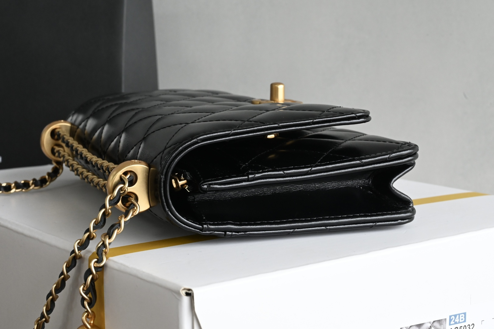 白金版▪️正品级 包装如新品到货🆕𝗖𝗵𝗮𝗻𝗲𝟭 𝟐𝟓𝐬全新版本小金球双珠链条𝐰𝐨𝐜 回归双小金珠链条设计