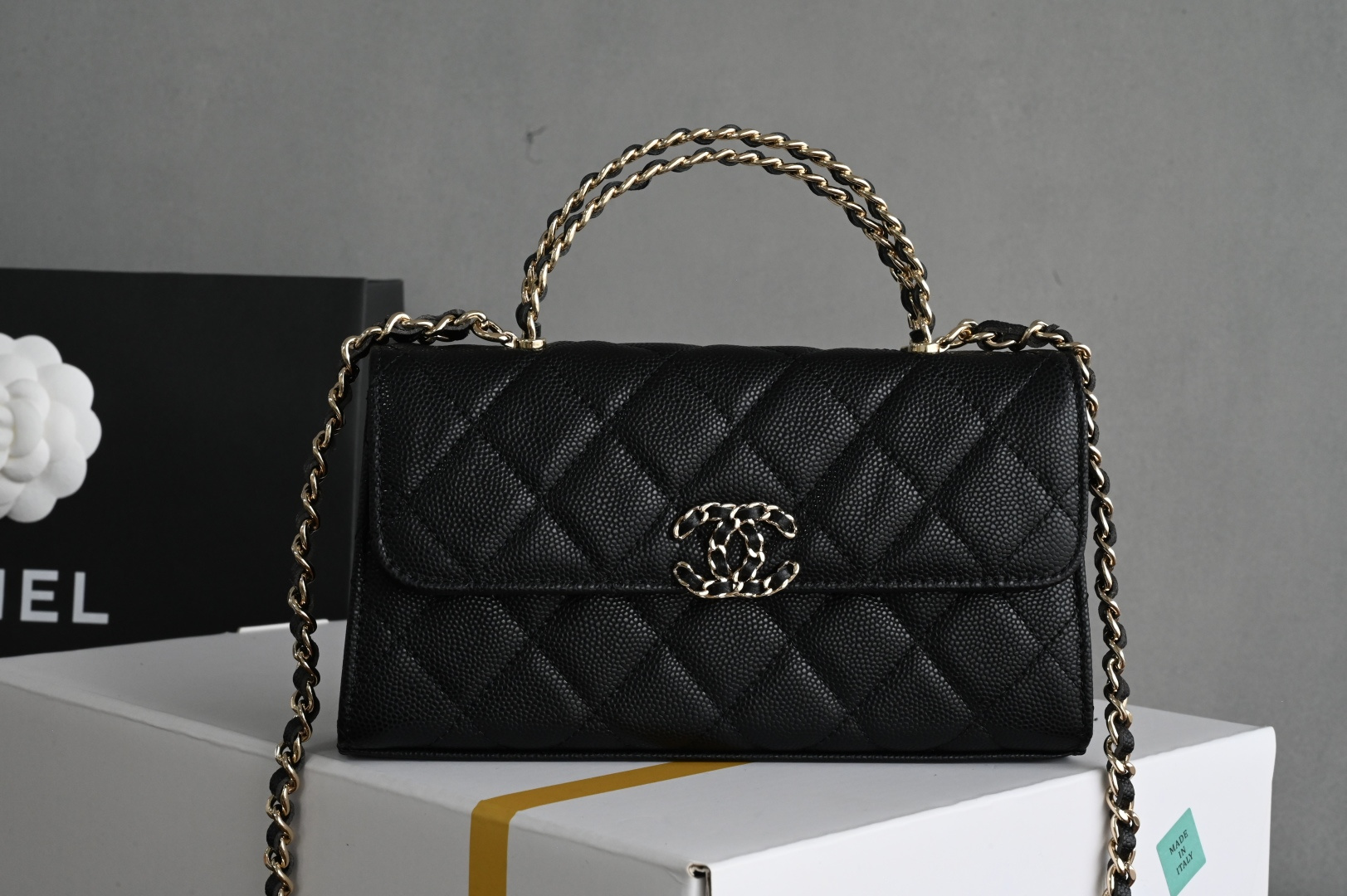 白金版▪️正品级 包装如图现货发售🌱皮穿链手柄𝐤𝐞𝐥𝐥𝐲手机包回归𝑪𝒉𝒂𝒏𝒆𝒍 𝟐𝟓𝐒｜黑色♥𝐳𝐩级这颗