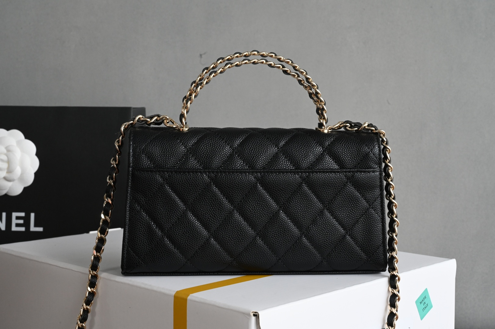 白金版▪️正品级 包装如图现货发售🌱皮穿链手柄𝐤𝐞𝐥𝐥𝐲手机包回归𝑪𝒉𝒂𝒏𝒆𝒍 𝟐𝟓𝐒｜黑色♥𝐳𝐩级这颗