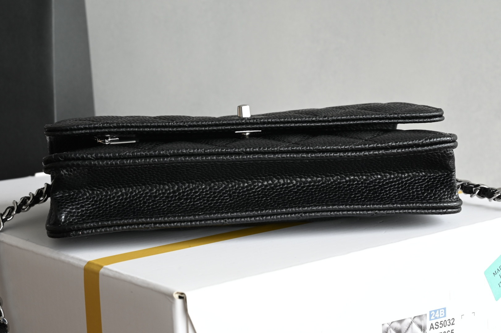 🌼白金版▪️正品级 包装如图全新到货𝟐𝟓𝐜全新𝐰𝐨𝐜链条包独家𝖧𝖺𝖺𝗌鱼子酱牛皮黑银专柜售价𝟤𝟪𝟧𝟢𝟢𝗋