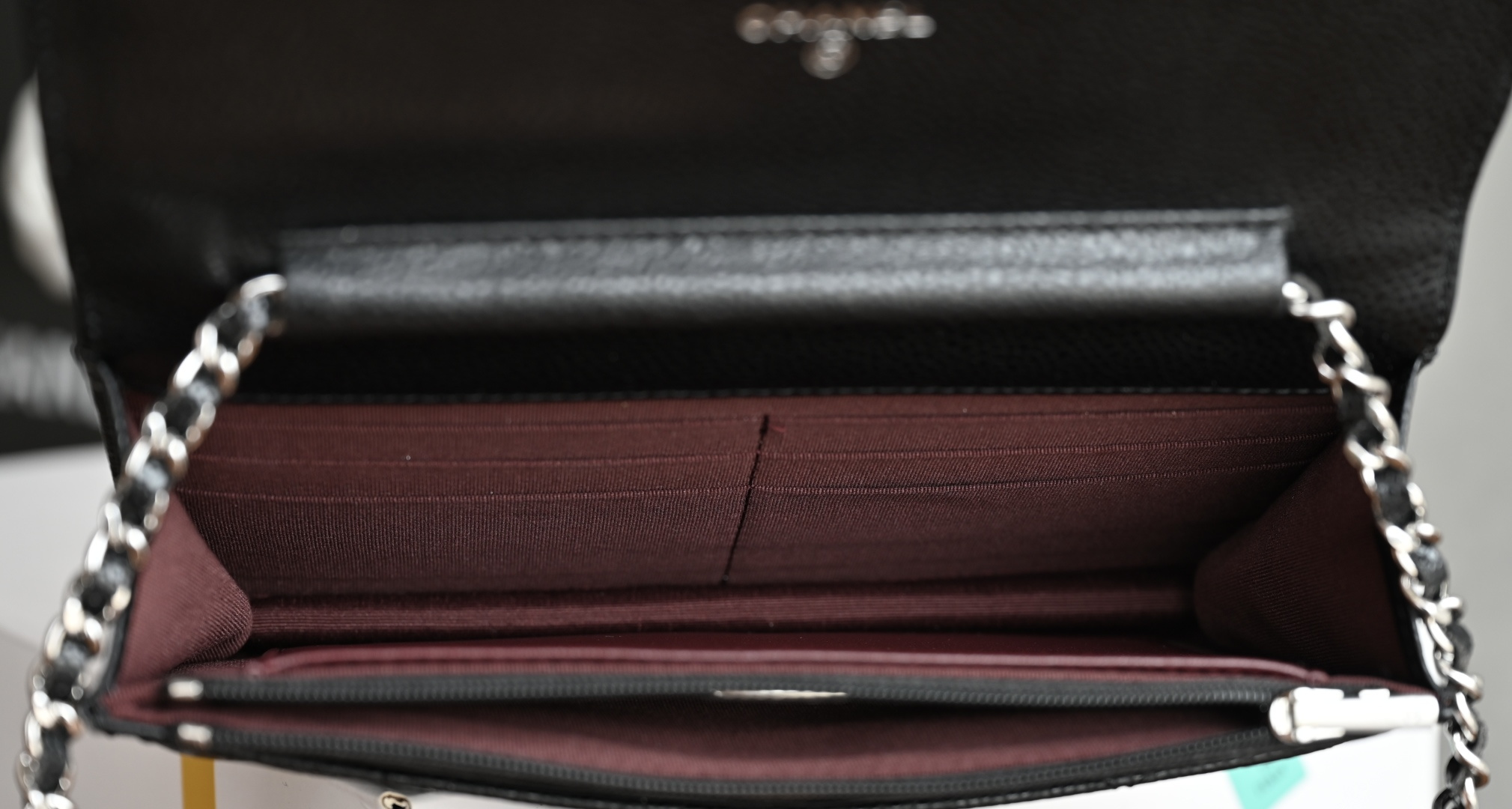 🌼白金版▪️正品级 包装如图全新到货𝟐𝟓𝐜全新𝐰𝐨𝐜链条包独家𝖧𝖺𝖺𝗌鱼子酱牛皮黑银专柜售价𝟤𝟪𝟧𝟢𝟢𝗋