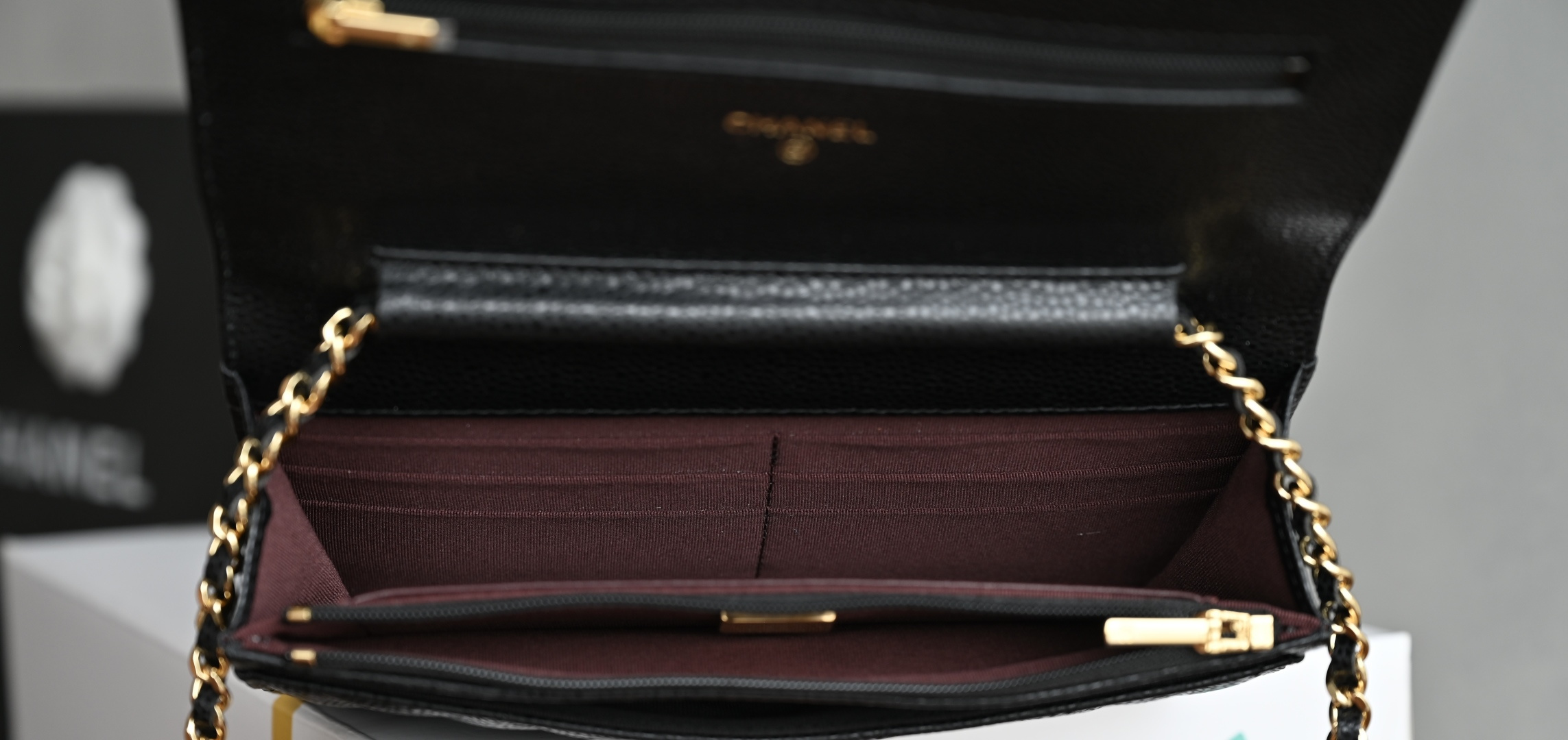 🌼白金版▪️正品级 包装如图全新到货𝟐𝟓𝐜全新𝐰𝐨𝐜链条包独家𝖧𝖺𝖺𝗌鱼子酱牛皮黑金专柜售价𝟤𝟪𝟧𝟢𝟢𝗋