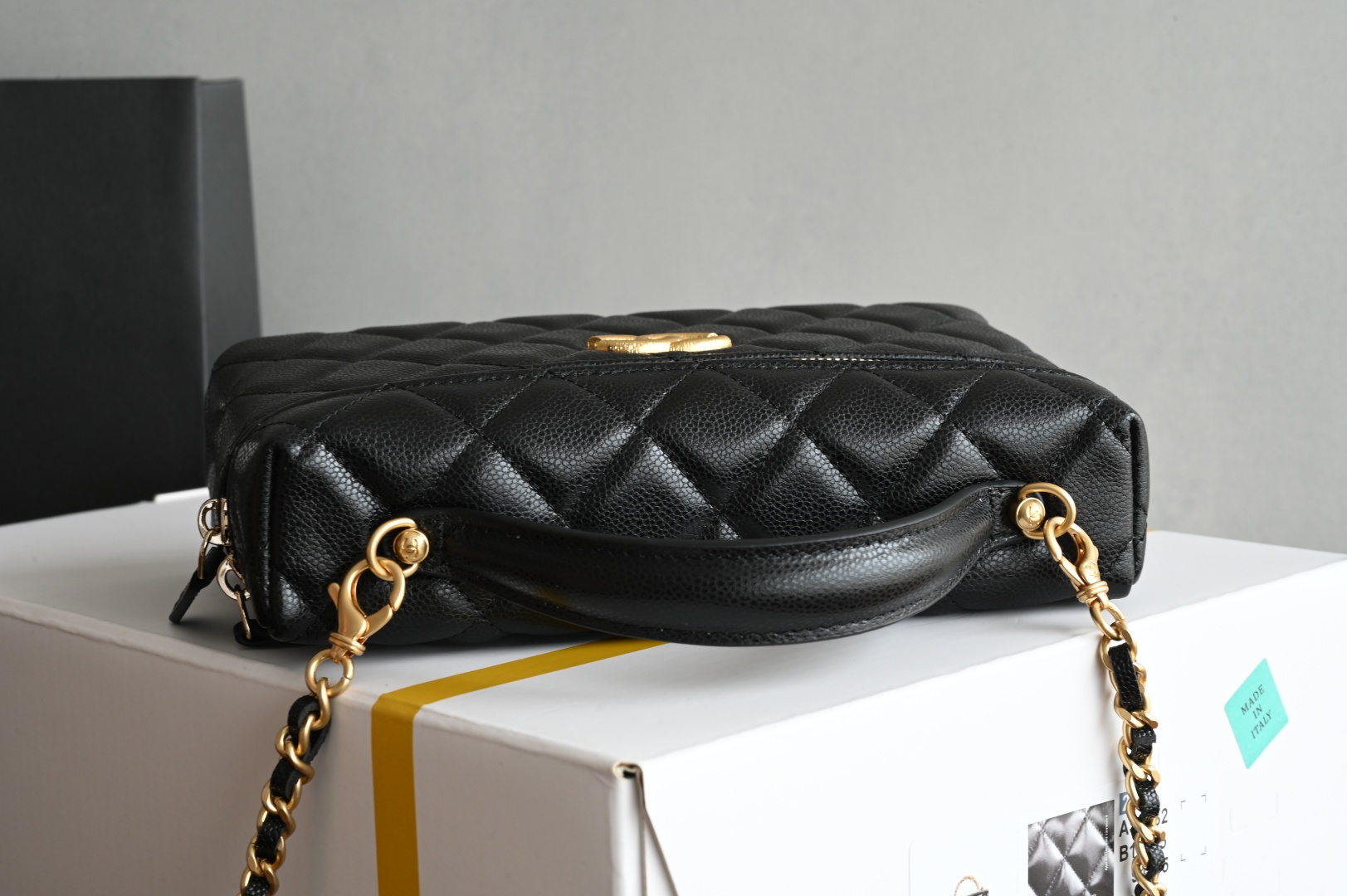 白金版▪️正品级 包装如图全新到货🆕𝗖𝗵𝗮𝗻𝗲𝟭 𝟮𝟱𝐏𝖫𝖯盒子拉丝大LOGO手拿包 黑色♥ 专柜售价𝟤