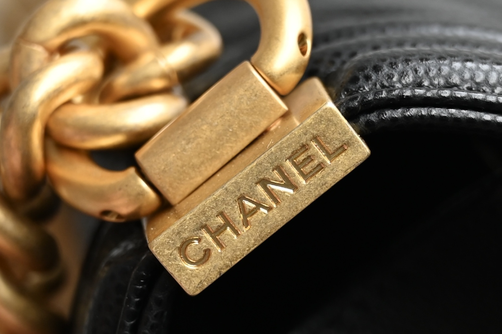 🌼白金版▪️正品级 包装如图全新𝙻𝚎𝚋𝚘𝚢 现货发售‼️菱格纹 小球纹 ❥中号 黑色 致敬经典款💌中性、