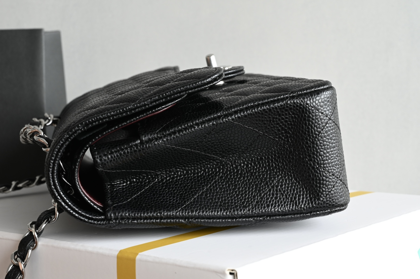 🌼白金版▪️正品级 包装如图全新发售‼️𝟐𝟎𝟐𝟓最新版𝙲𝙵系列专柜售价𝟞𝟚𝟡𝟛𝟘𝕣𝕞𝕓购入开发➠𝙲𝚕𝚊𝚜