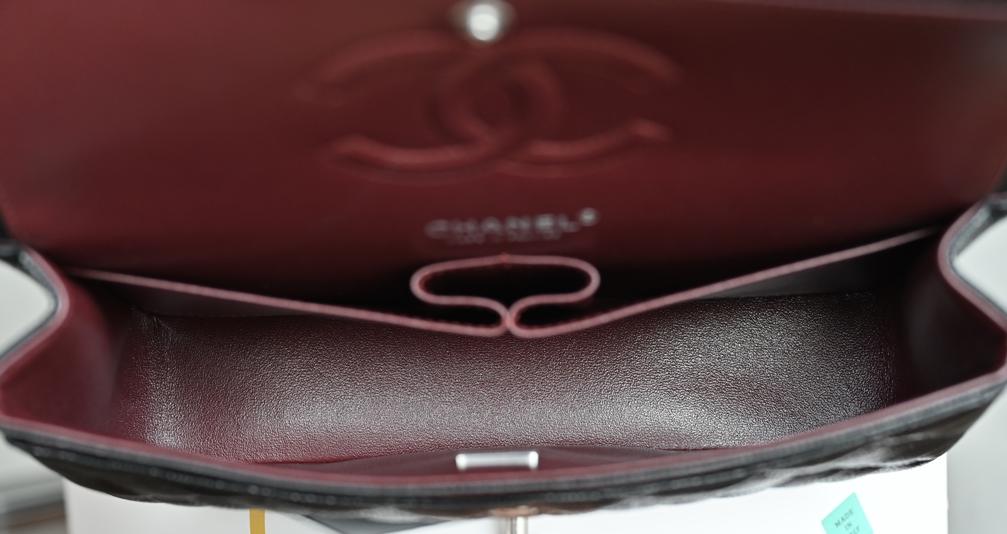 🌼白金版▪️正品级 包装如图全新发售‼️𝟐𝟎𝟐𝟓最新版𝙲𝙵系列专柜售价𝟞𝟚𝟡𝟛𝟘𝕣𝕞𝕓购入开发➠𝙲𝚕𝚊𝚜