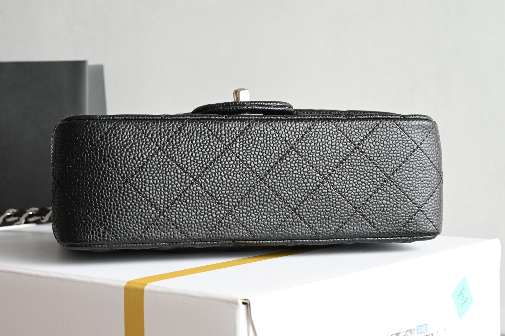 白金版▪️正品级 包装如图全新发售‼️𝟐𝟎𝟐𝟓最新版𝙲𝙵系列专柜售价𝟛𝟙𝟛𝟘𝟘𝕞𝕓购入开发➠𝙲𝚕𝚊𝚜𝚜𝚒