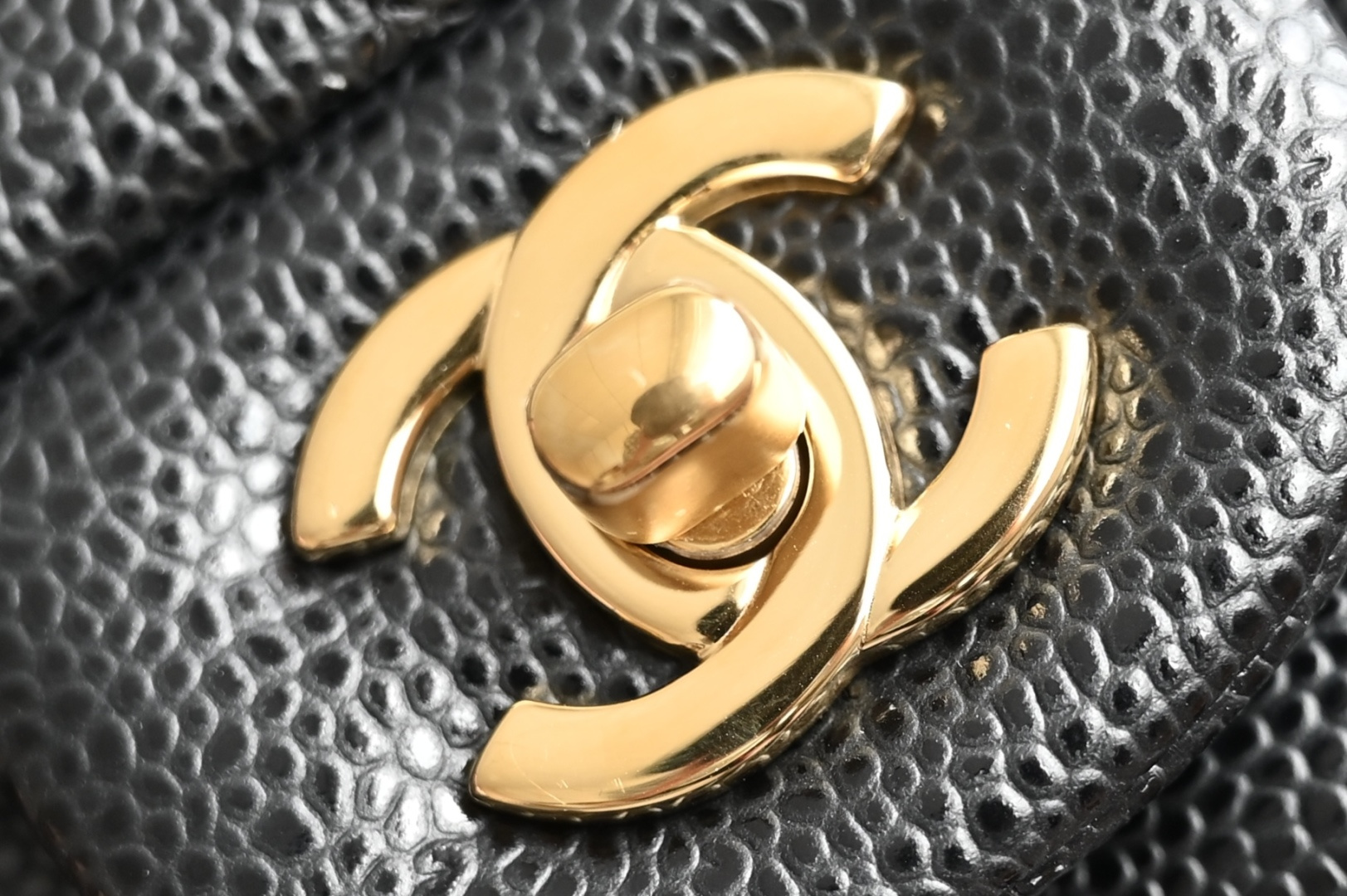 白金版▪️正品级 包装如图全新发售‼️𝟐𝟎𝟐𝟓最新版𝙲𝙵系列专柜售价𝟚𝟡𝟟𝟘𝟘𝕞𝕓购入开发➠𝙲𝚕𝚊𝚜𝚜𝚒