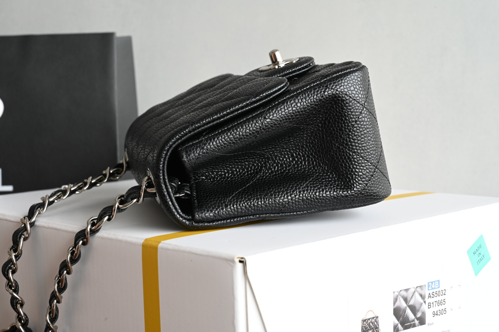 白金版▪️正品级 包装如图全新发售‼️𝟐𝟎𝟐𝟓最新版𝙲𝙵系列专柜售价𝟚𝟡𝟟𝟘𝟘𝕞𝕓购入开发➠𝙲𝚕𝚊𝚜𝚜𝚒