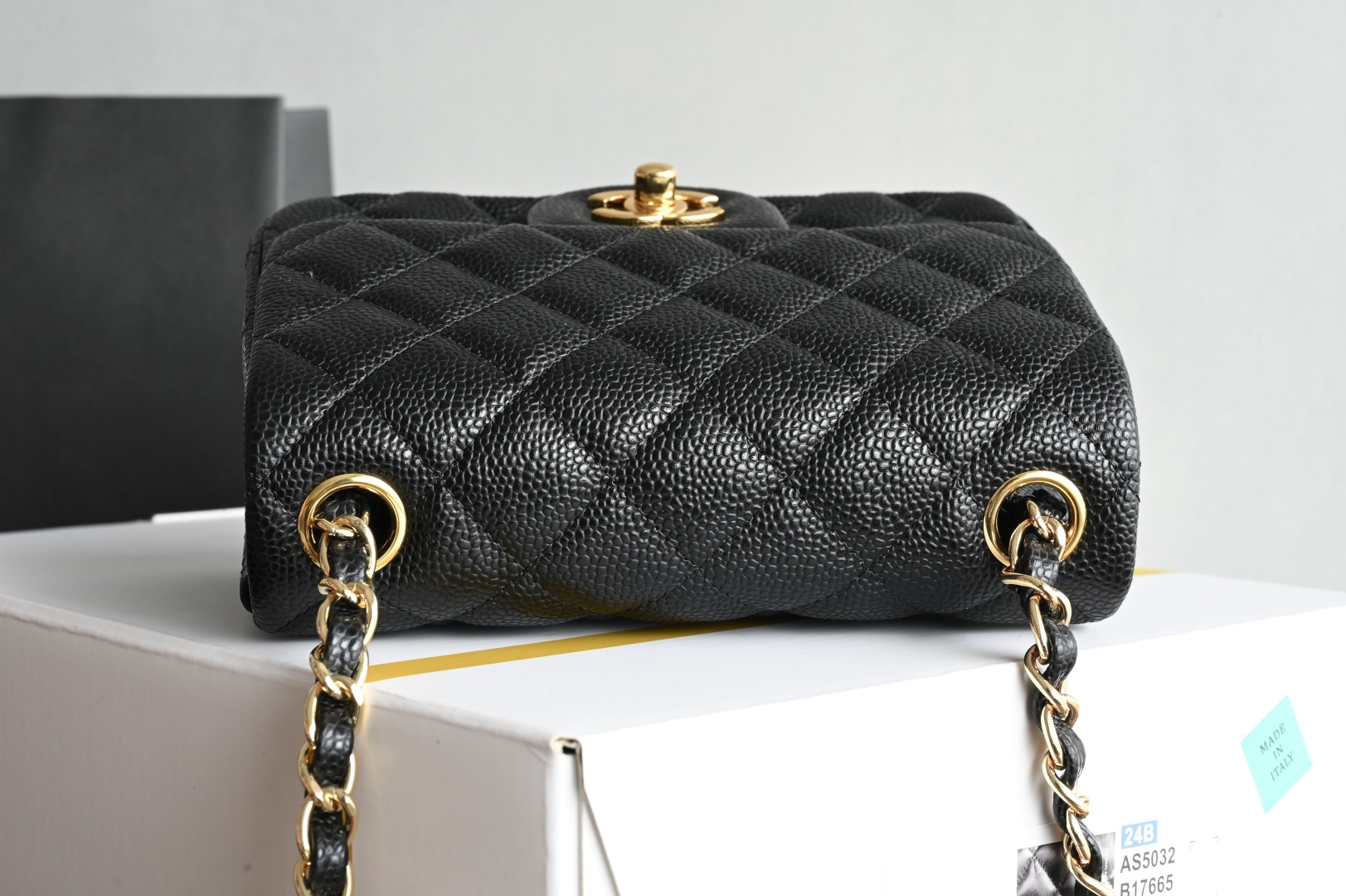 白金版▪️正品级 包装如图全新发售‼️𝟐𝟎𝟐𝟓最新版𝙲𝙵系列专柜售价𝟚𝟡𝟟𝟘𝟘𝕞𝕓购入开发➠𝙲𝚕𝚊𝚜𝚜𝚒