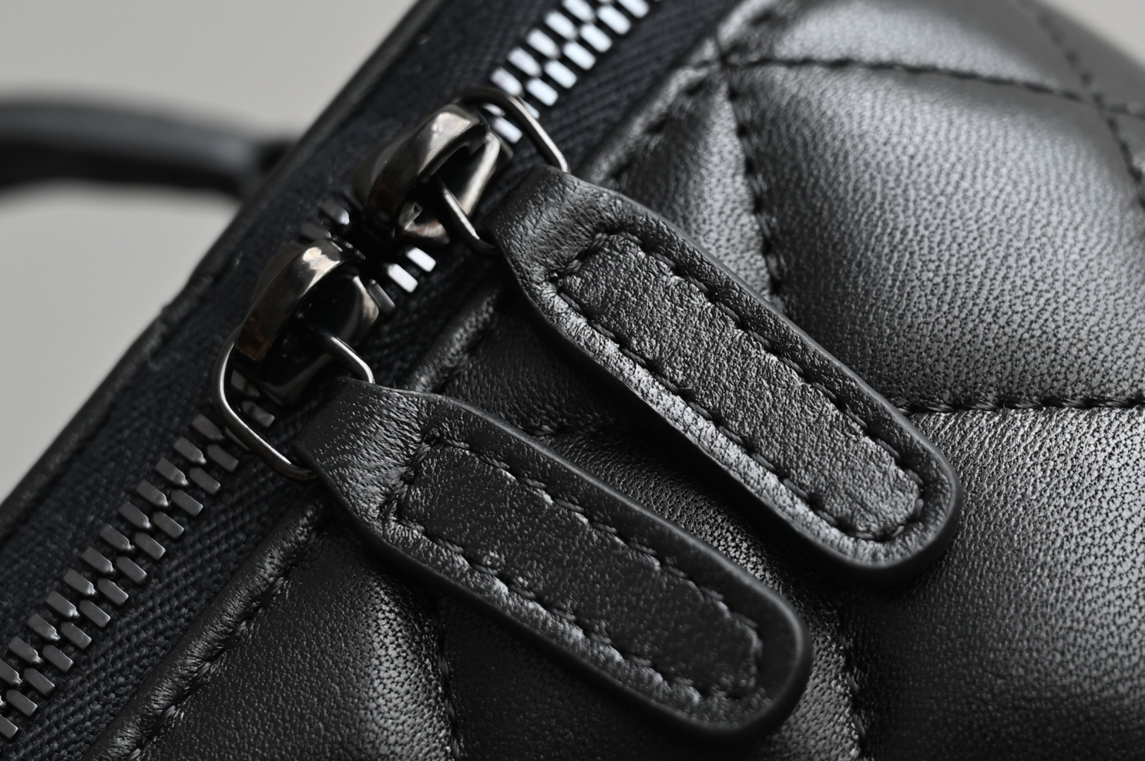 白金版▪️正品级 包装如图全新到货ꫛꫀꪝ现货发售‼️𝟐𝟓𝐏 𝐒𝐨 𝐁𝐥𝐚𝐜𝐤全黑长盒子超级可爱链条手腕化