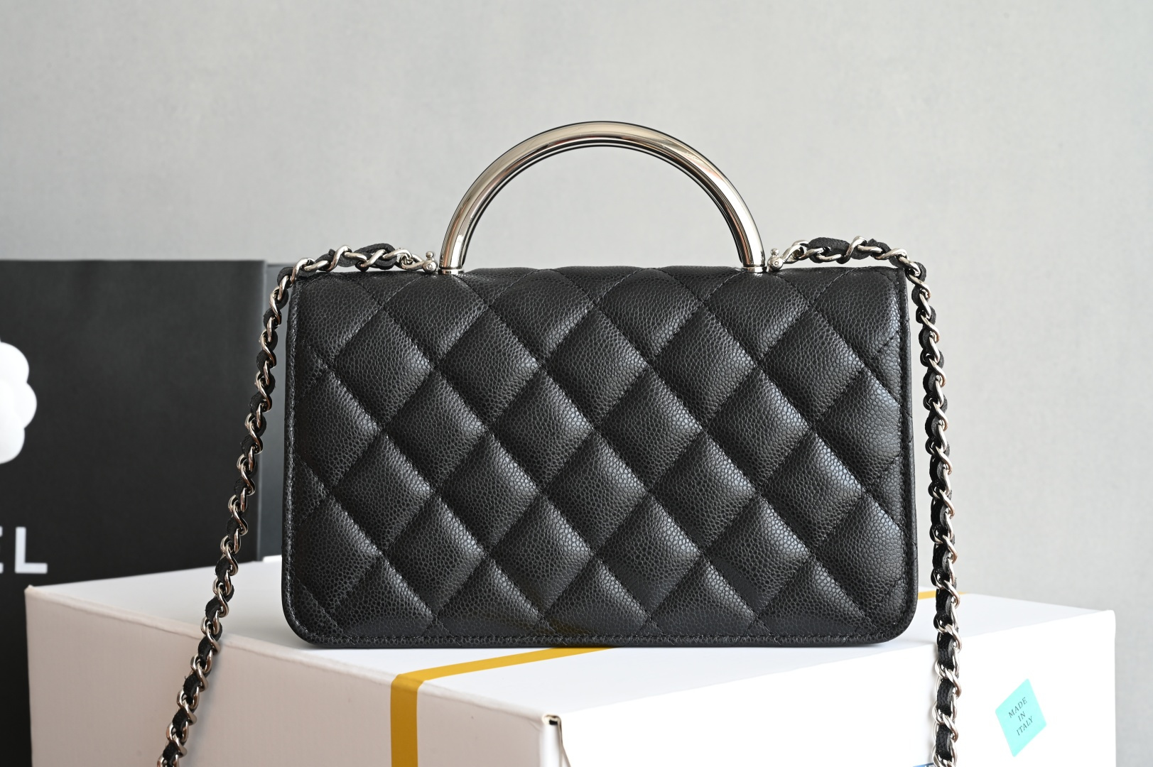 白金版▪️正品级 包装如图新品到货🆕𝗖𝗵𝗮𝗻𝗲𝟭 𝟐𝟓𝐏𝟐𝟓𝐏手柄风琴𝘄𝗼𝗰 黑色专柜售价𝟥𝟨𝟪𝟢𝟢𝗋𝗆