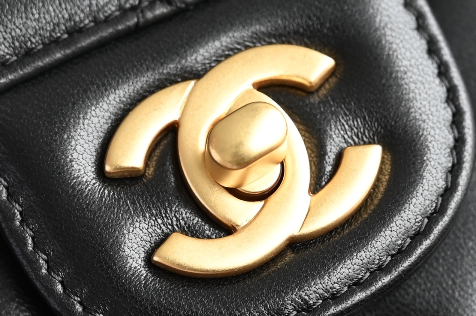 白金版▪️正品级 包装如图全新到货🆕𝐂𝐡𝐚𝐧𝐞𝟏 𝟐𝟓𝐏 手柄Kelly 横版小号专柜售价𝟦𝟨𝟫𝟢𝟢𝗋𝗆