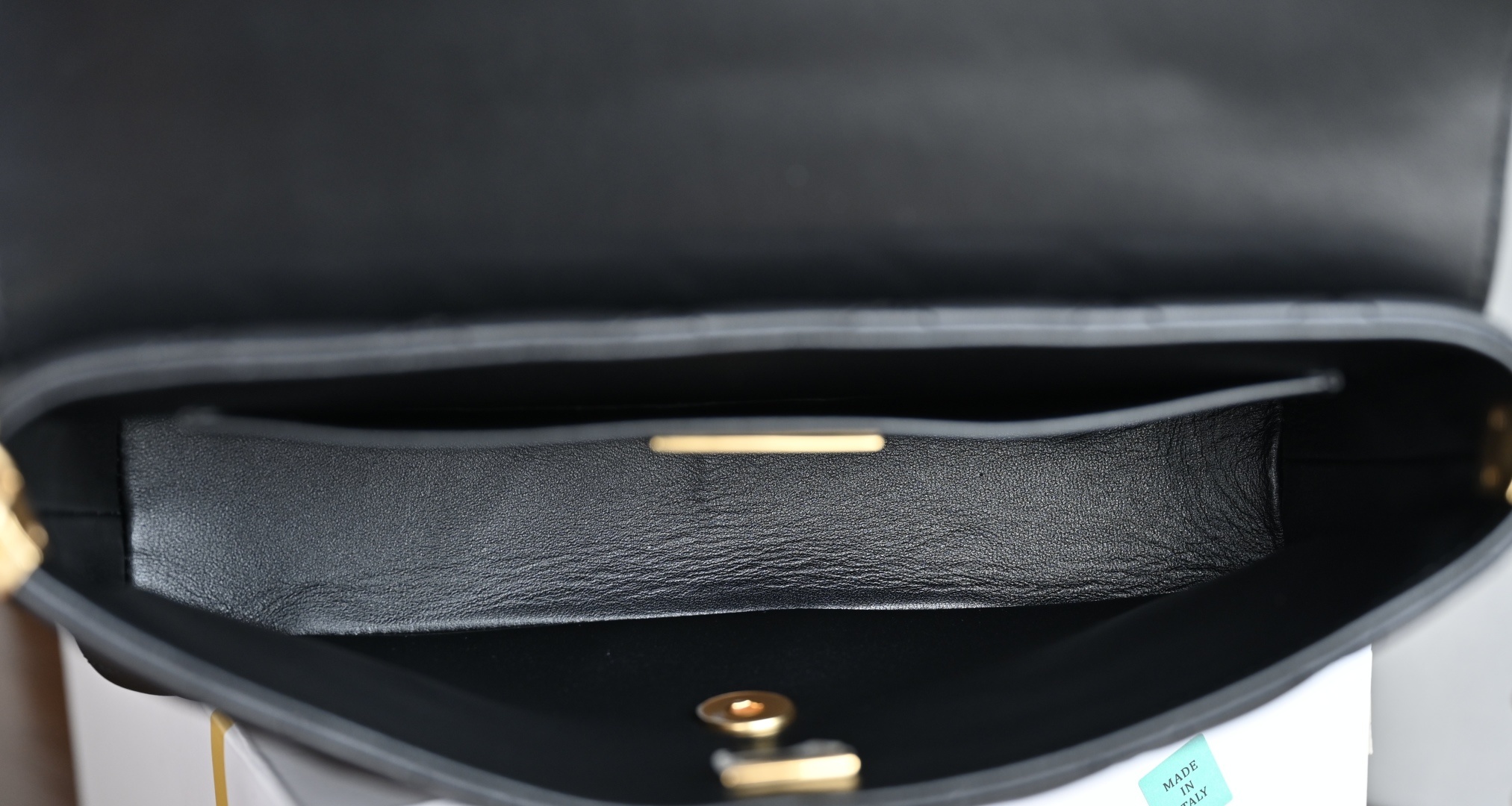 白金版▪️正品级 包装如图全新到货🆕𝐂𝐡𝐚𝐧𝐞𝟏 𝟐𝟓𝐏 手柄Kelly 大号专柜售价𝟦𝟪𝟧𝟢𝟢𝗋𝗆𝖻购