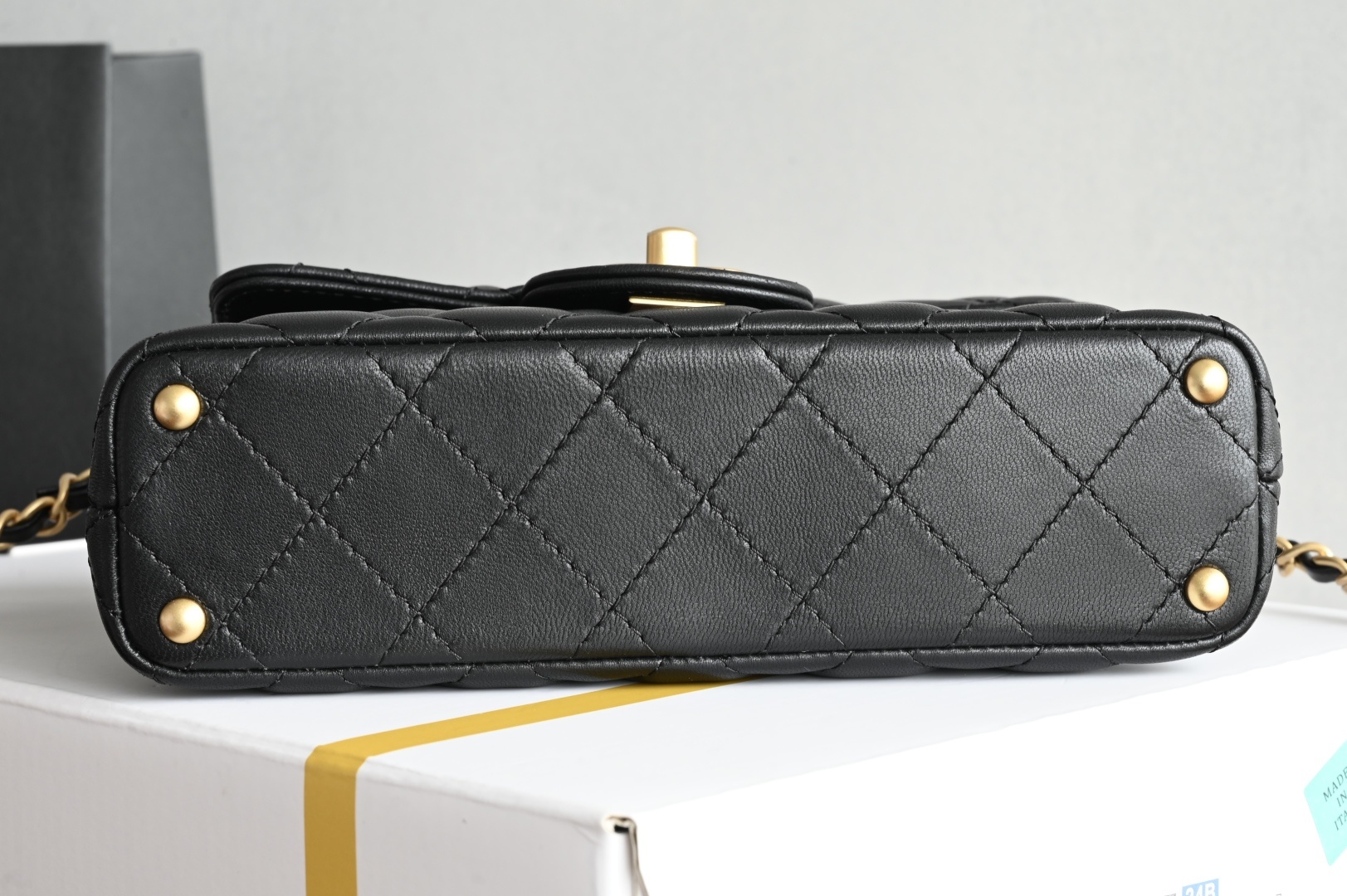 白金版▪️正品级 包装如图全新到货🆕𝐂𝐡𝐚𝐧𝐞𝟏 𝟐𝟓𝐏 手柄Kelly 小号专柜售价𝟦𝟪𝟧𝟢𝟢𝗋𝗆𝖻购