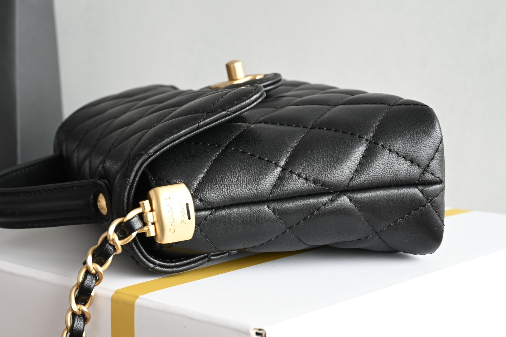 白金版▪️正品级 包装如图全新到货🆕𝐂𝐡𝐚𝐧𝐞𝟏 𝟐𝟓𝐏 手柄Kelly 小号专柜售价𝟦𝟪𝟧𝟢𝟢𝗋𝗆𝖻购