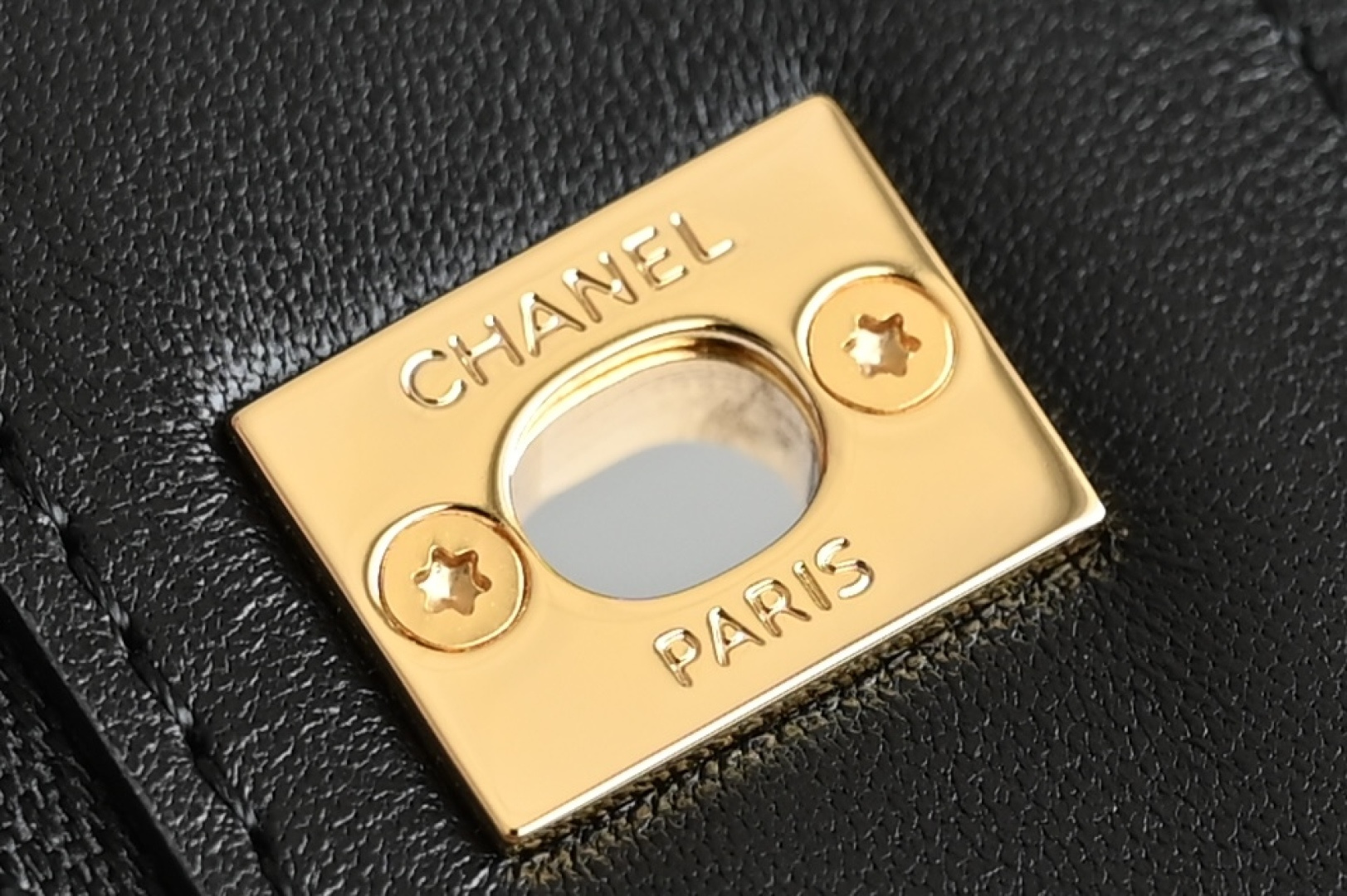 🌼白金版▪️正品级 包装如图全新到货𝟐𝟓𝐜全新𝐰𝐨𝐜链条包专柜售价𝟤𝟪𝟧𝟢𝟢𝗋𝗆𝖻购入开发〰️全新上线🔥