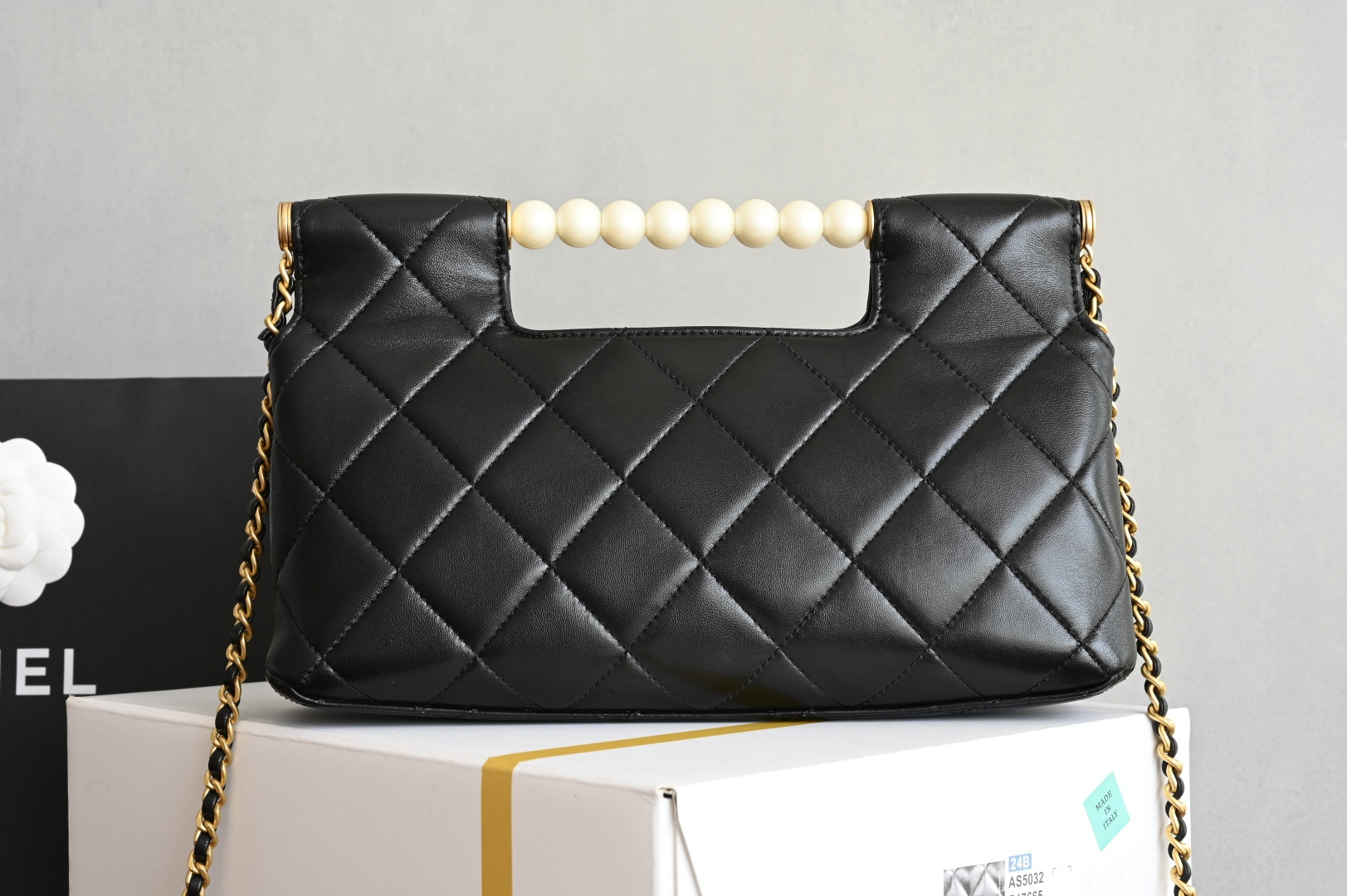 白金版▪️正品级 包装如图新品到货🆕𝗖𝗵𝗮𝗻𝗲𝟭 𝟐𝟓𝐏珍珠手柄口盖包五金: 全钢厚镀24K鎏金扣皮料：