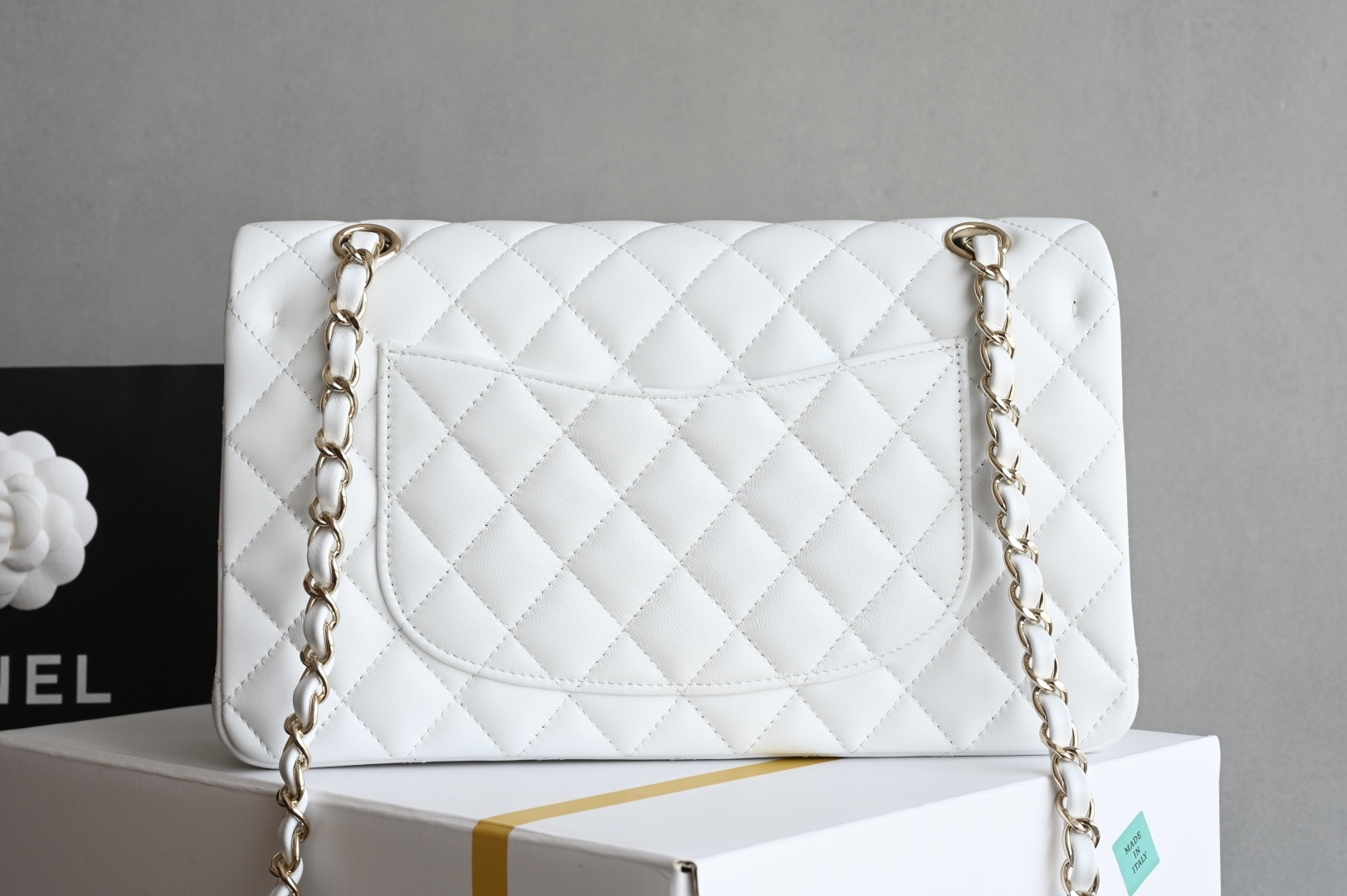 🌼白金版▪️正品级 包装如图全新发售‼️最新版𝙲𝙵系列专柜售价𝟾𝟺𝟸𝟹𝟶购入开发➠𝙲𝚕𝚊𝚜𝚜𝚒𝚌 𝙵𝚕𝚊